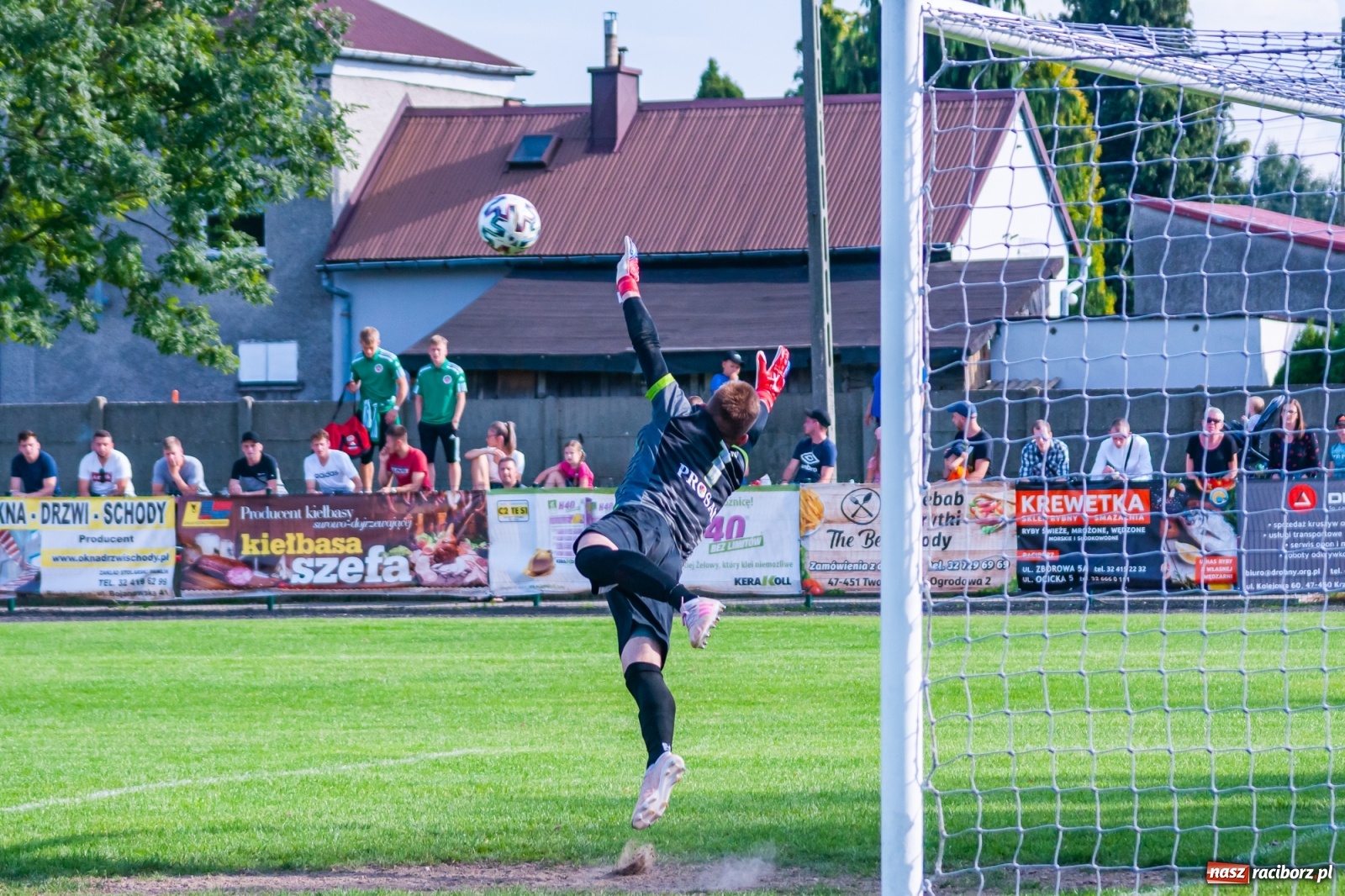 Zdjęcie w galerii na portalu naszraciborz.pl: Tworków zlekceważył rywala, a ten go ukarał [FOTO] wiadomości z regionu