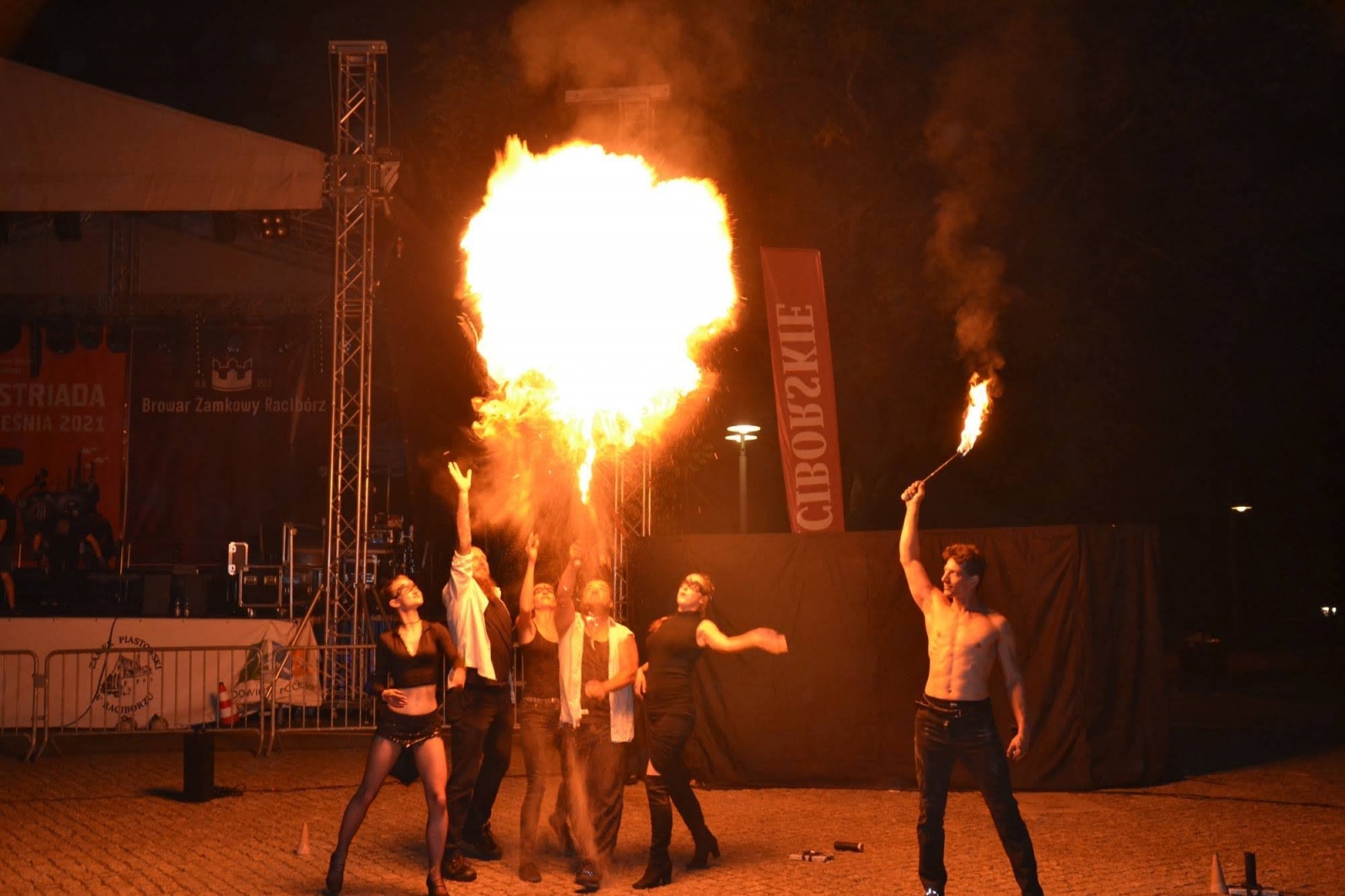 Zdjęcie w galerii na portalu naszraciborz.pl: Industriada 2021 na raciborskim zamku [PODSUMOWANIE] wiadomości z regionu