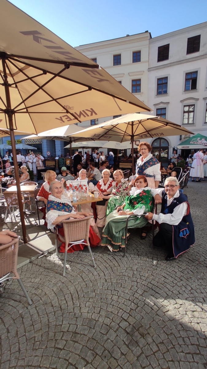 Zdjęcie w galerii na portalu naszraciborz.pl: Seniorzy Strzechy na gościnnych występach w Opawie wiadomości z regionu