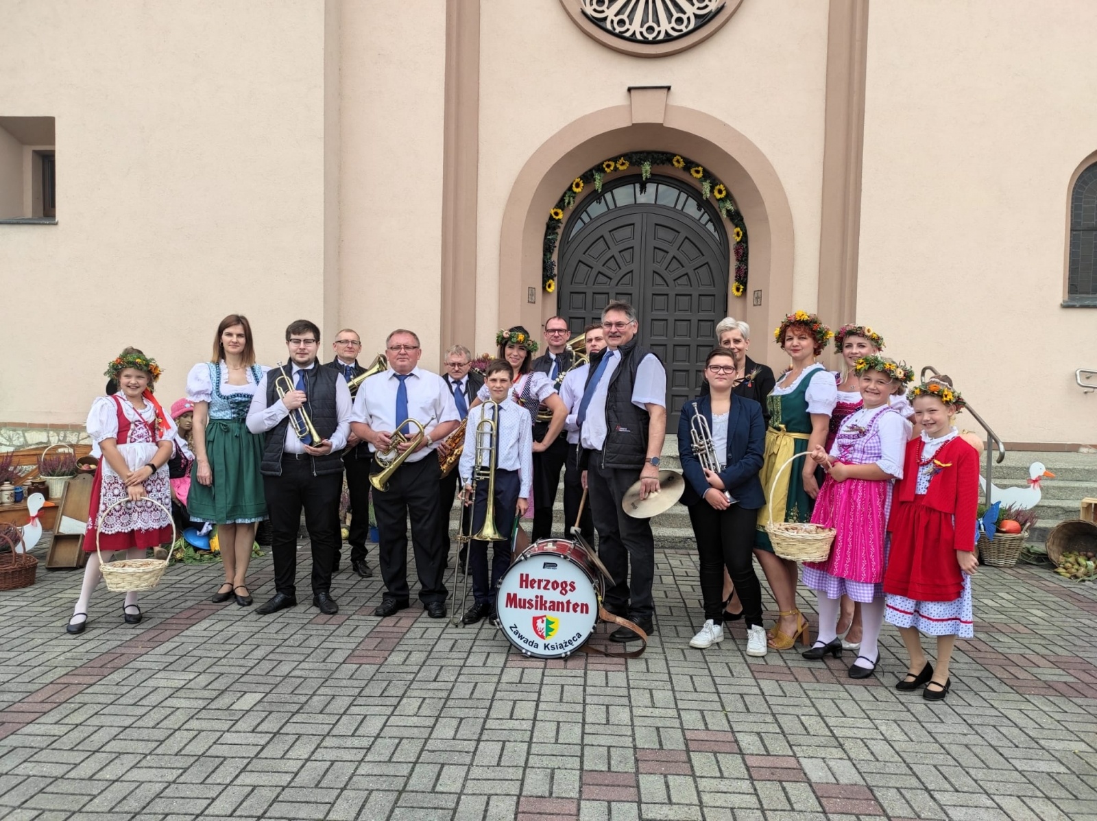 Zdjęcie w galerii na portalu naszraciborz.pl: Łęg, Zawada Książęca i Ciechowice dziękowały za plony wiadomości z regionu