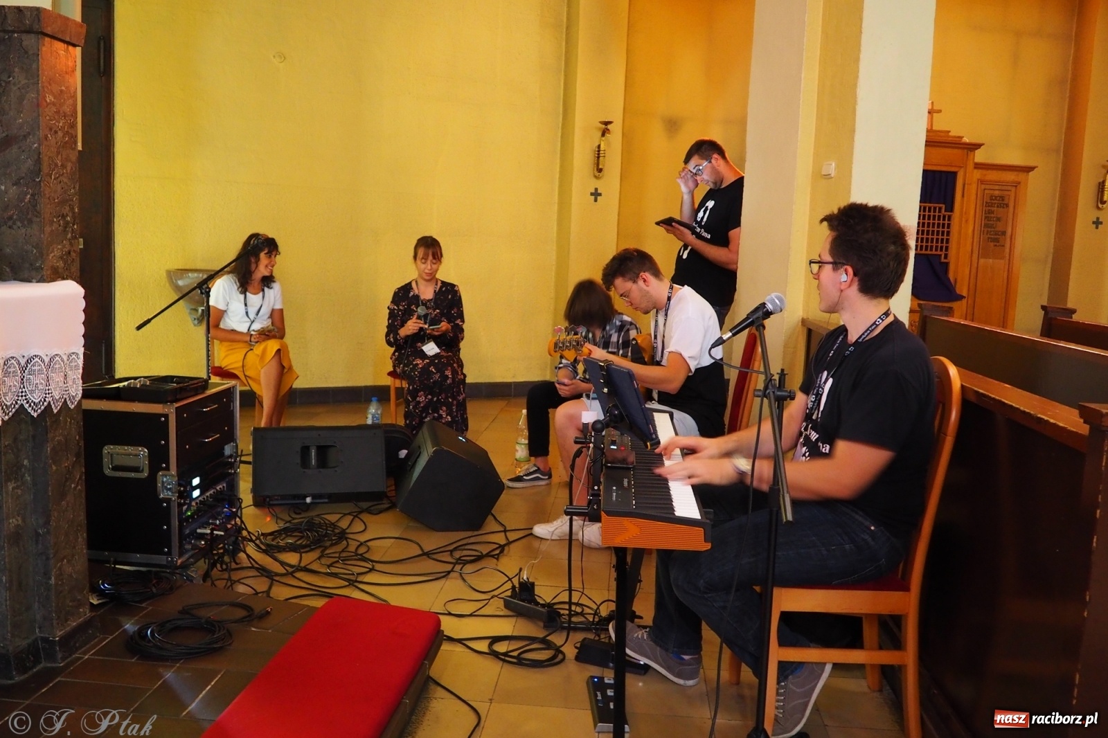 Zdjęcie w galerii na portalu naszraciborz.pl: Festiwal Spotkałem Pana - dzień 2 wiadomości z regionu