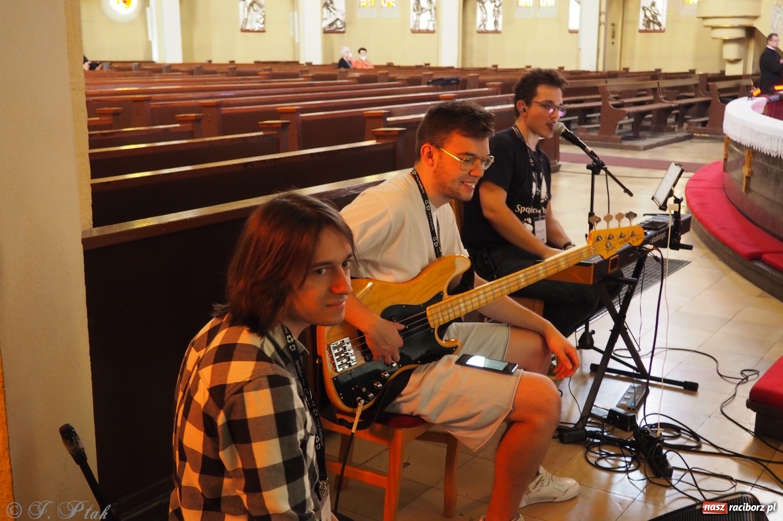 Zdjęcie w galerii na portalu naszraciborz.pl: Festiwal Spotkałem Pana - dzień 2 wiadomości z regionu