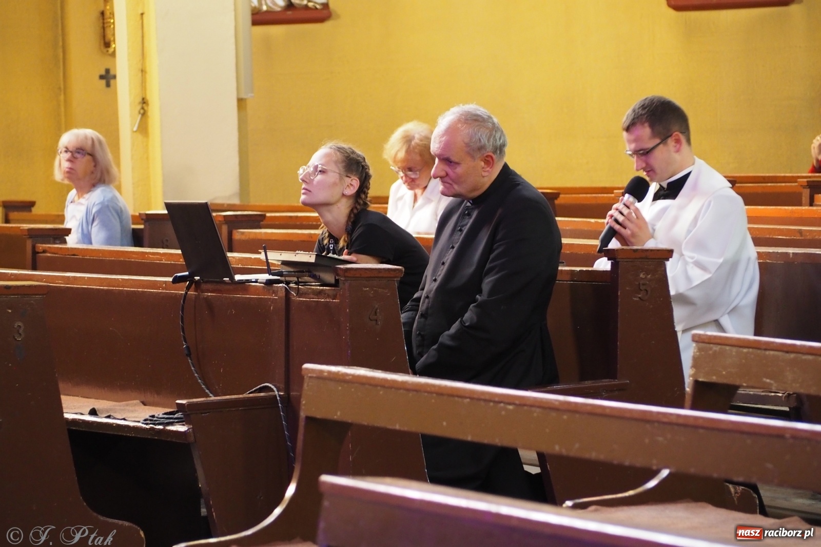 Zdjęcie w galerii na portalu naszraciborz.pl: Festiwal Spotkałem Pana - dzień 2 wiadomości z regionu