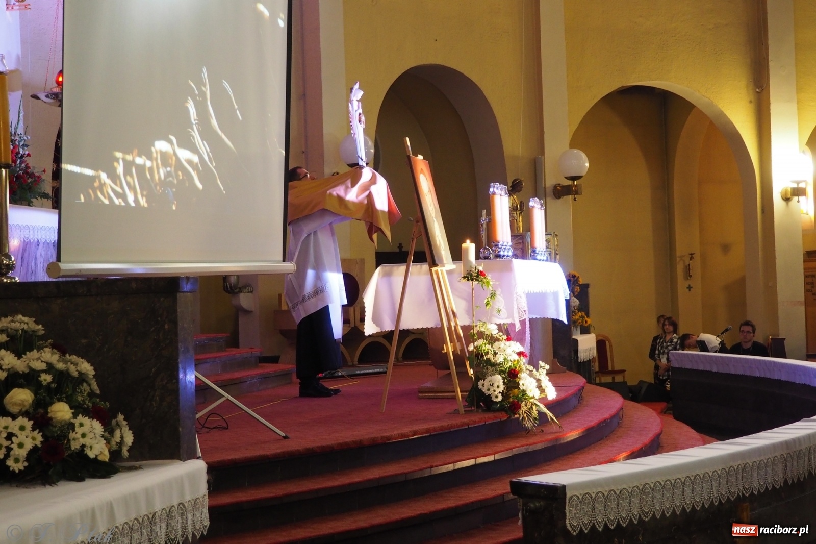 Zdjęcie w galerii na portalu naszraciborz.pl: Festiwal Spotkałem Pana - dzień 2 wiadomości z regionu