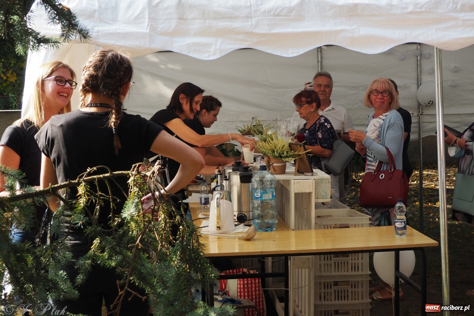 Zdjęcie w galerii na portalu naszraciborz.pl: Festiwal Spotkałem Pana - dzień 2 wiadomości z regionu