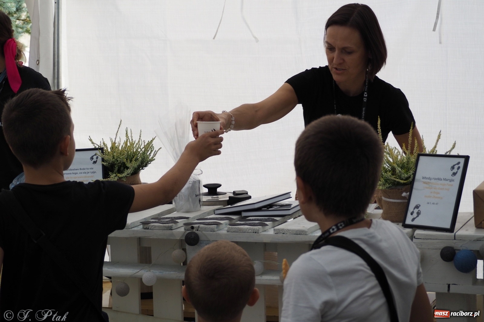 Zdjęcie w galerii na portalu naszraciborz.pl: Festiwal Spotkałem Pana - dzień 2 wiadomości z regionu