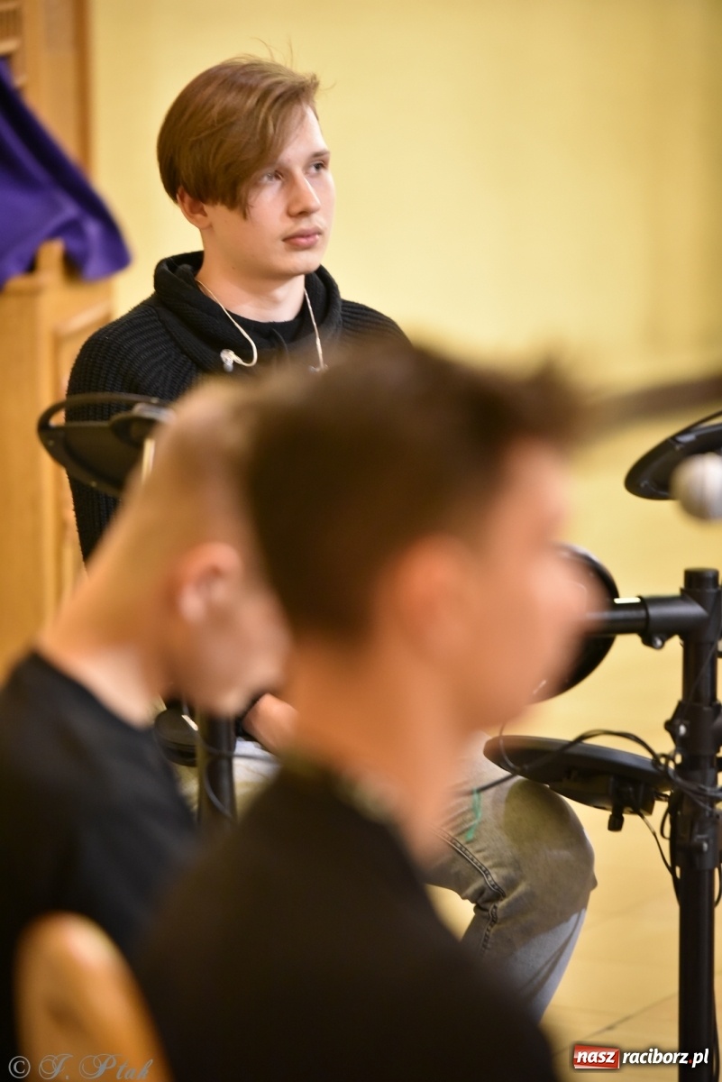 Zdjęcie w galerii na portalu naszraciborz.pl: Festiwal Spotkałem Pana - dzień 2 wiadomości z regionu