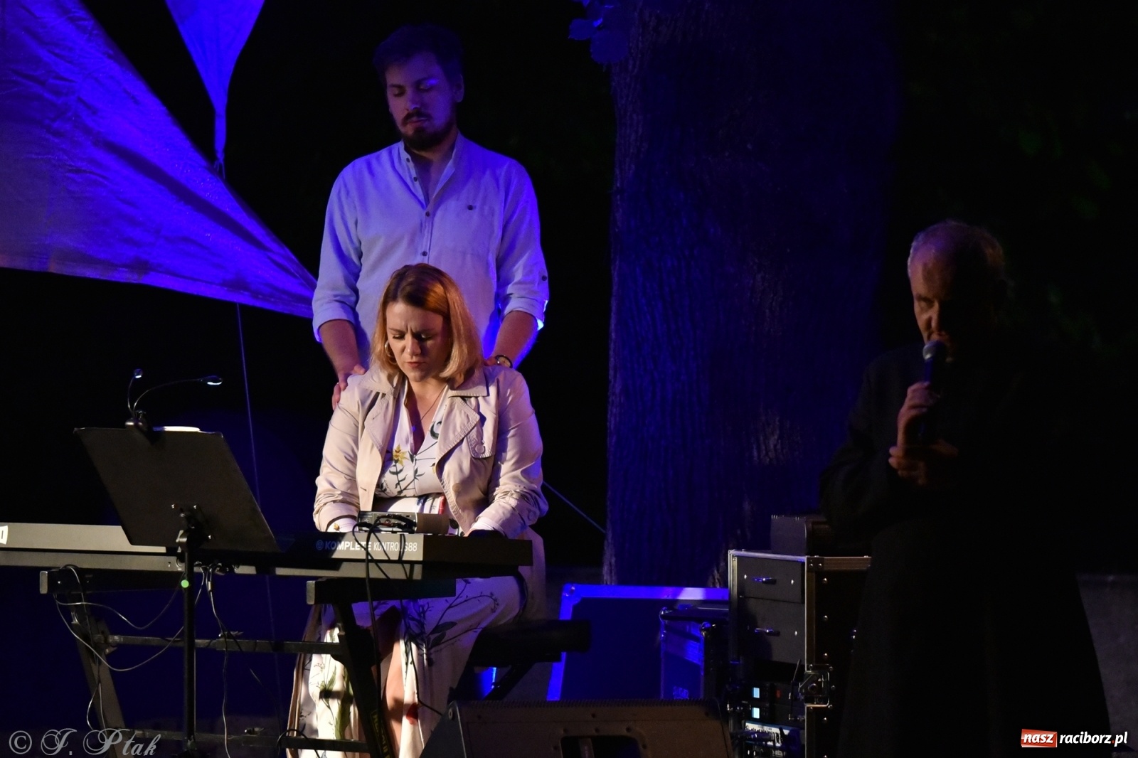 Zdjęcie w galerii na portalu naszraciborz.pl: Festiwal Spotkałem Pana - dzień 2 wiadomości z regionu