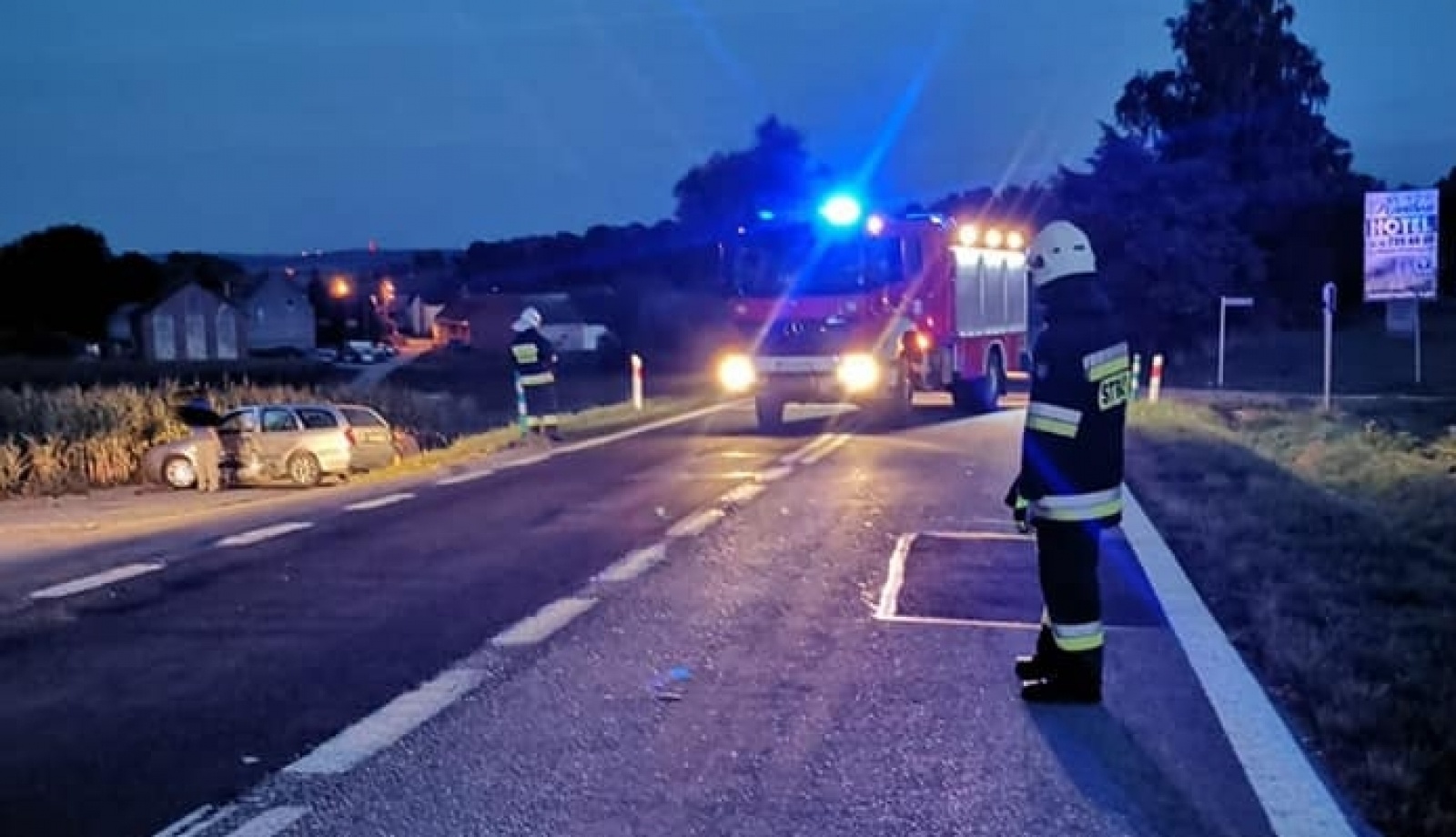 Zdjęcie w galerii na portalu naszraciborz.pl: Raport 998. Passat i lancia zderzyły się w Rudniku [FOTO] wiadomości z regionu