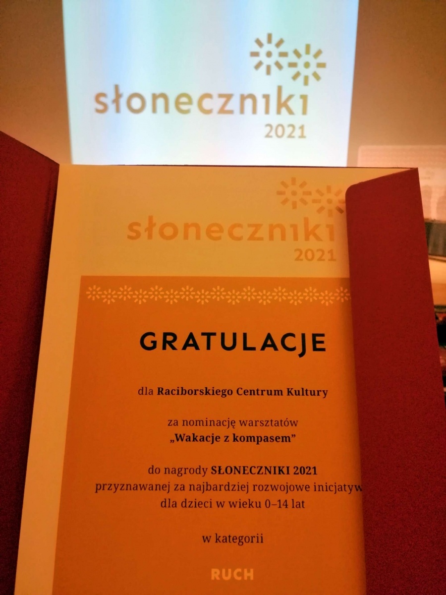 Zdjęcie w galerii na portalu naszraciborz.pl: Słoneczniki 2021 rozdane. Pięć nominacji dla Raciborskiego Centrum Kultury wiadomości z regionu