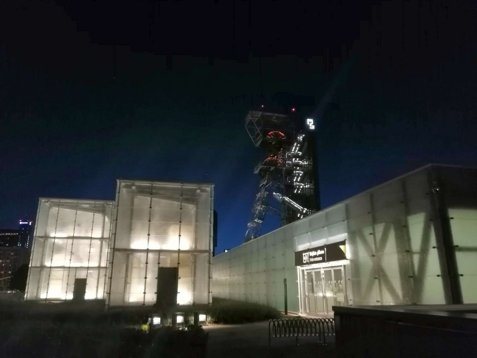 Zdjęcie w galerii na portalu naszraciborz.pl: Słoneczniki 2021 rozdane. Pięć nominacji dla Raciborskiego Centrum Kultury wiadomości z regionu