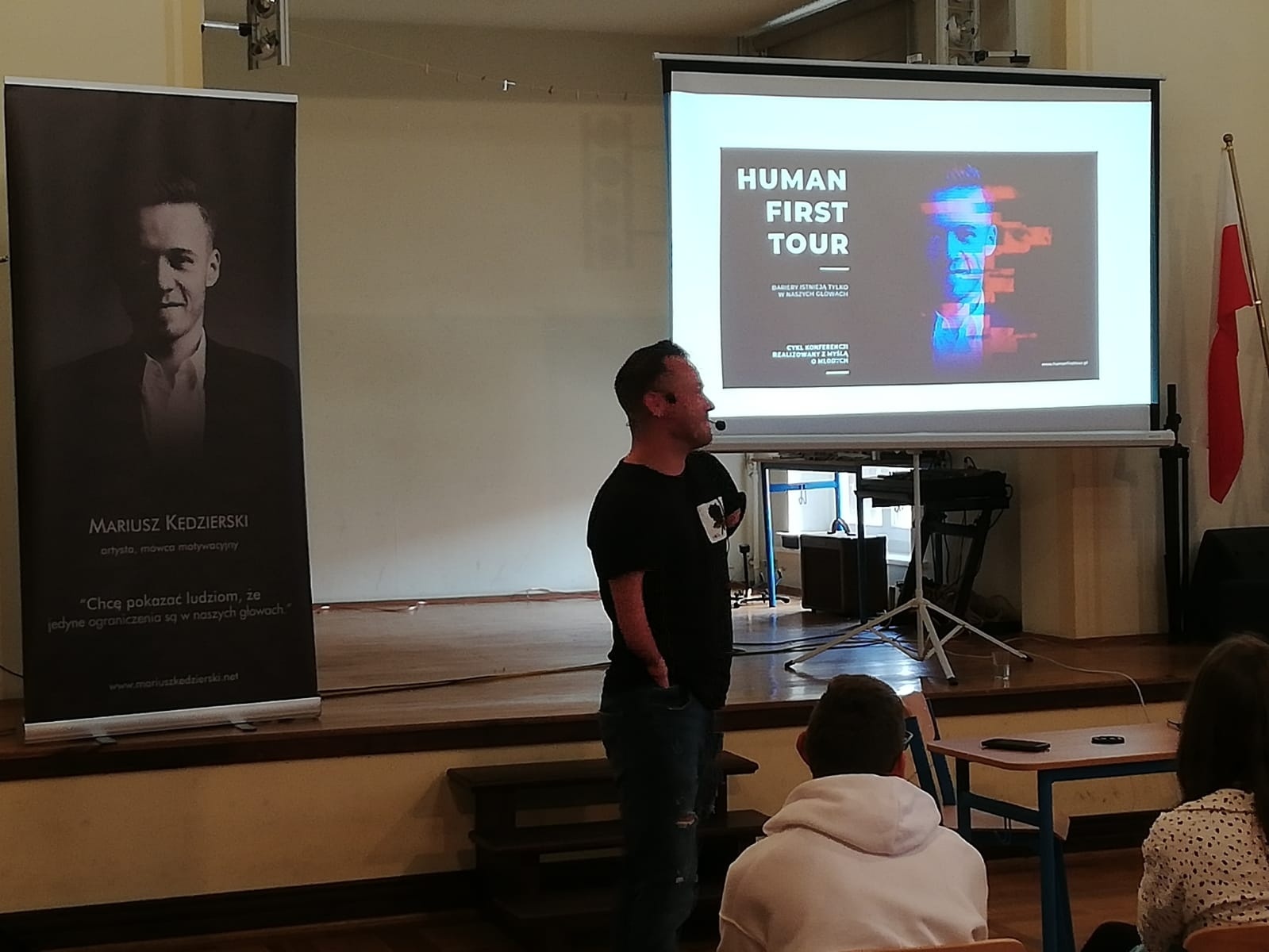 Zdjęcie w galerii na portalu naszraciborz.pl: Human First Tour w Diecezjalnym LO w Raciborzu wiadomości z regionu