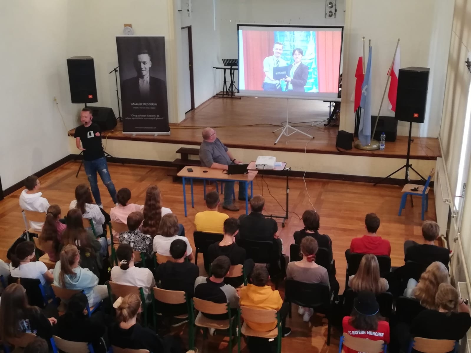 Zdjęcie w galerii na portalu naszraciborz.pl: Human First Tour w Diecezjalnym LO w Raciborzu wiadomości z regionu