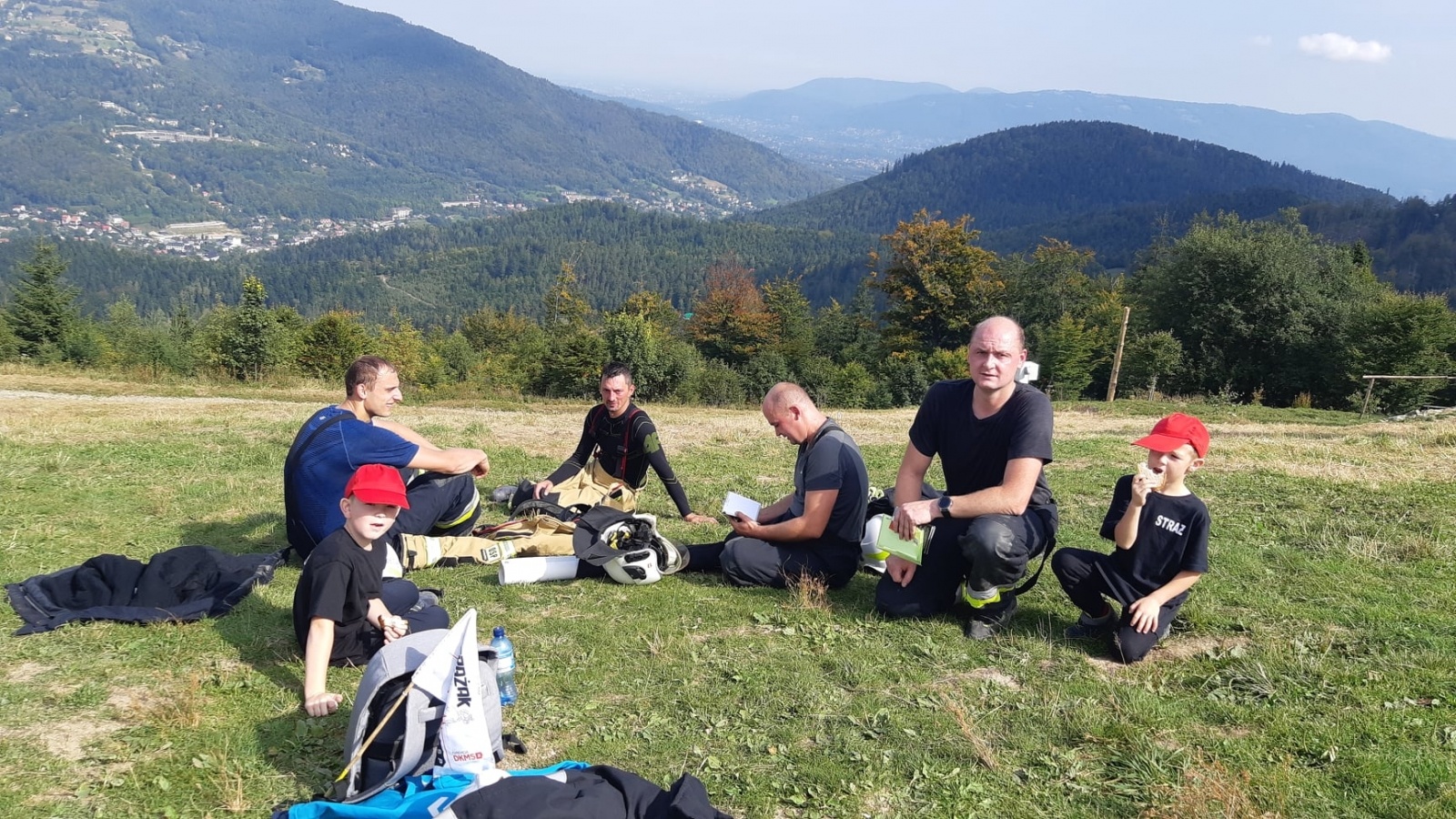 Zdjęcie w galerii na portalu naszraciborz.pl: Druhowie z Gminy Krzyżanowice zdobyli Skrzyczne [FOTO] wiadomości z regionu
