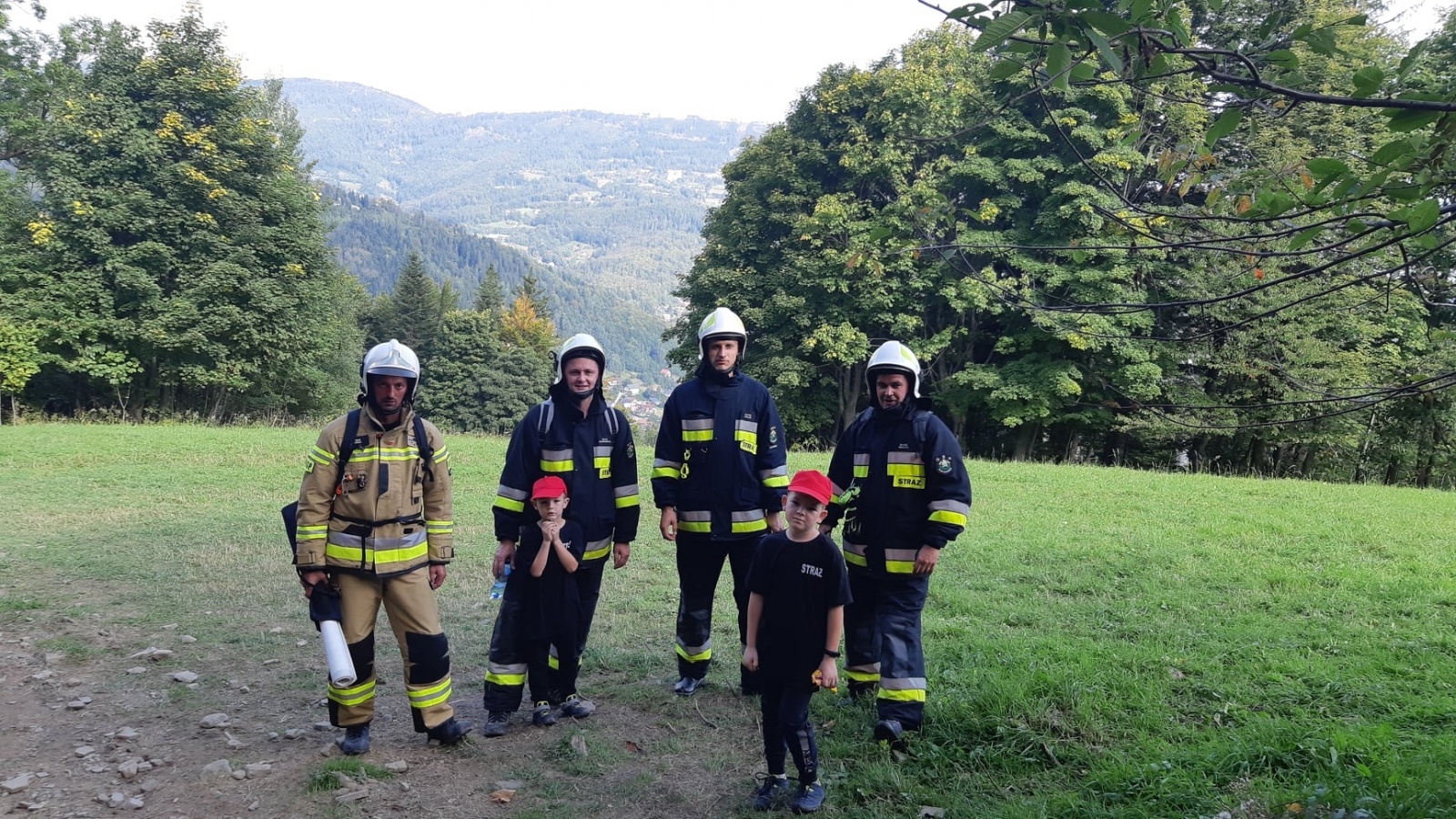 Zdjęcie w galerii na portalu naszraciborz.pl: Druhowie z Gminy Krzyżanowice zdobyli Skrzyczne [FOTO] wiadomości z regionu