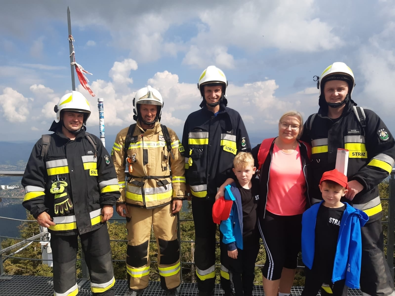 Zdjęcie w galerii na portalu naszraciborz.pl: Druhowie z Gminy Krzyżanowice zdobyli Skrzyczne [FOTO] wiadomości z regionu