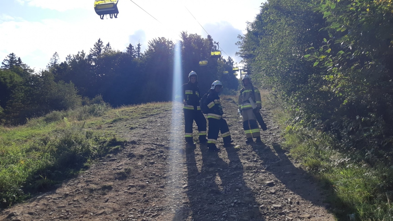 Zdjęcie w galerii na portalu naszraciborz.pl: Druhowie z Gminy Krzyżanowice zdobyli Skrzyczne [FOTO] wiadomości z regionu