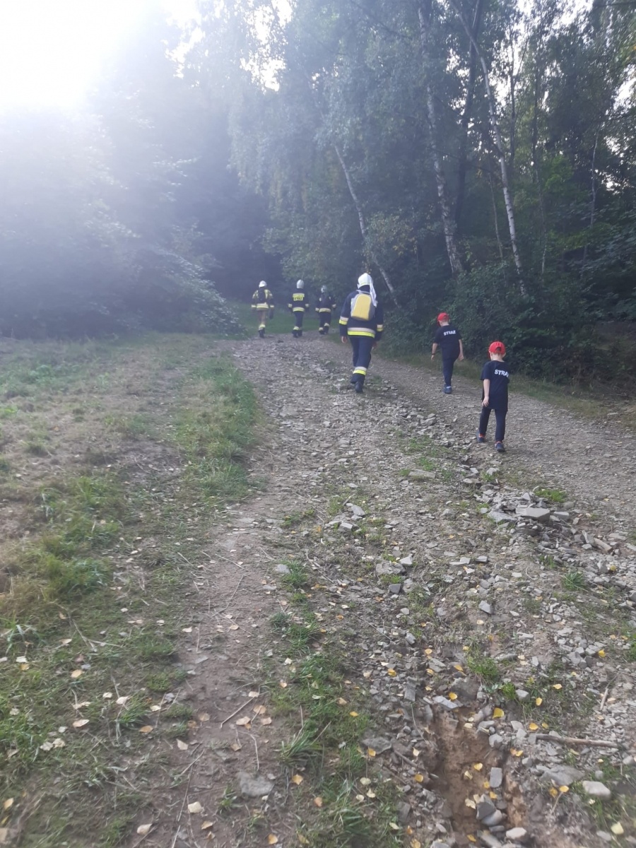 Zdjęcie w galerii na portalu naszraciborz.pl: Druhowie z Gminy Krzyżanowice zdobyli Skrzyczne [FOTO] wiadomości z regionu