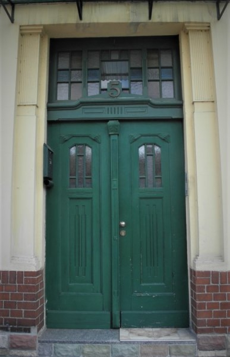 Zdjęcie w galerii na portalu naszraciborz.pl: Takie drzwi to skarb. Racibórz ma ich sporo wiadomości z regionu