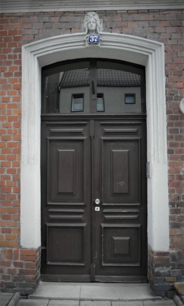 Zdjęcie w galerii na portalu naszraciborz.pl: Takie drzwi to skarb. Racibórz ma ich sporo wiadomości z regionu