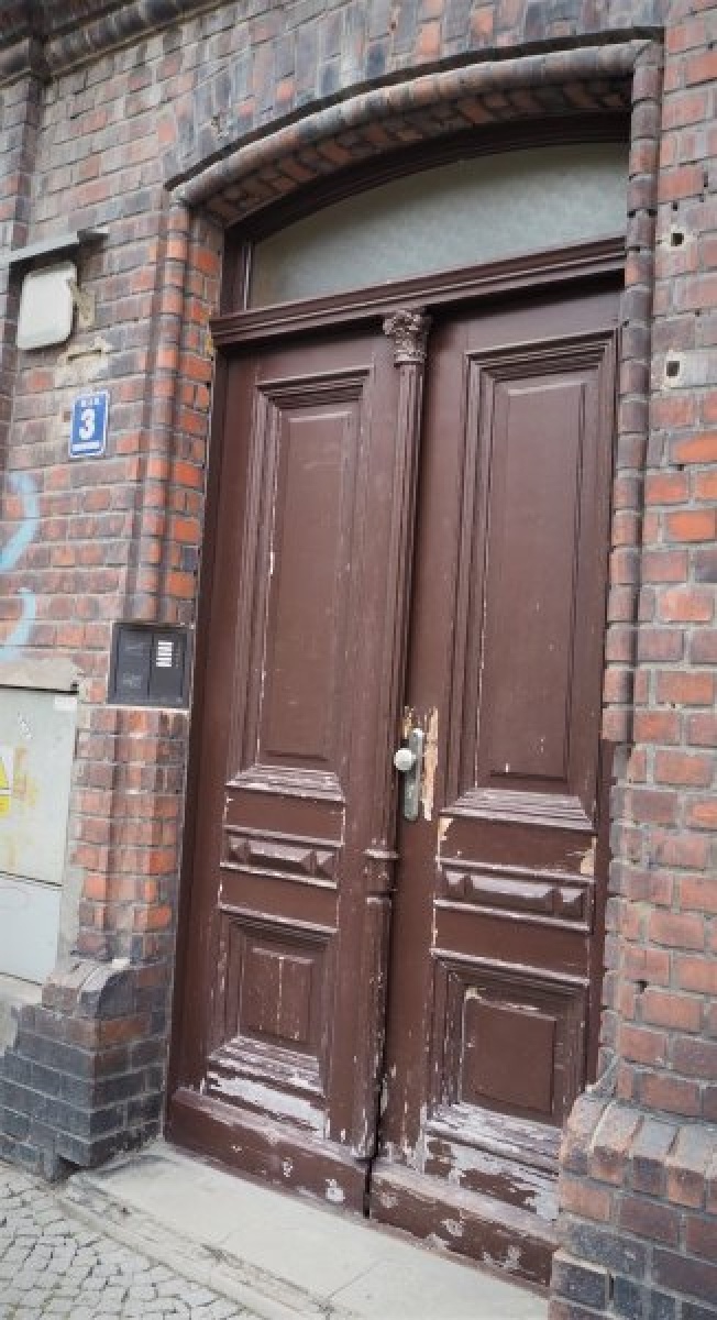 Zdjęcie w galerii na portalu naszraciborz.pl: Takie drzwi to skarb. Racibórz ma ich sporo wiadomości z regionu