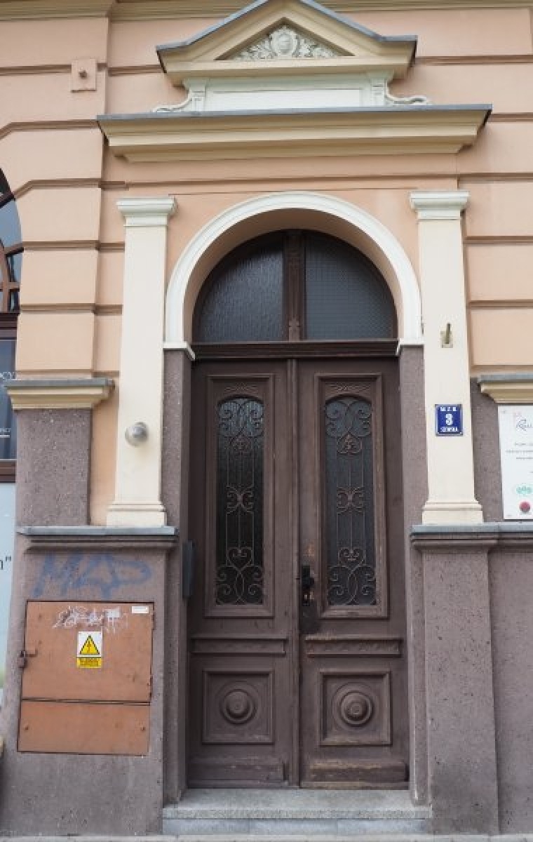 Zdjęcie w galerii na portalu naszraciborz.pl: Takie drzwi to skarb. Racibórz ma ich sporo wiadomości z regionu