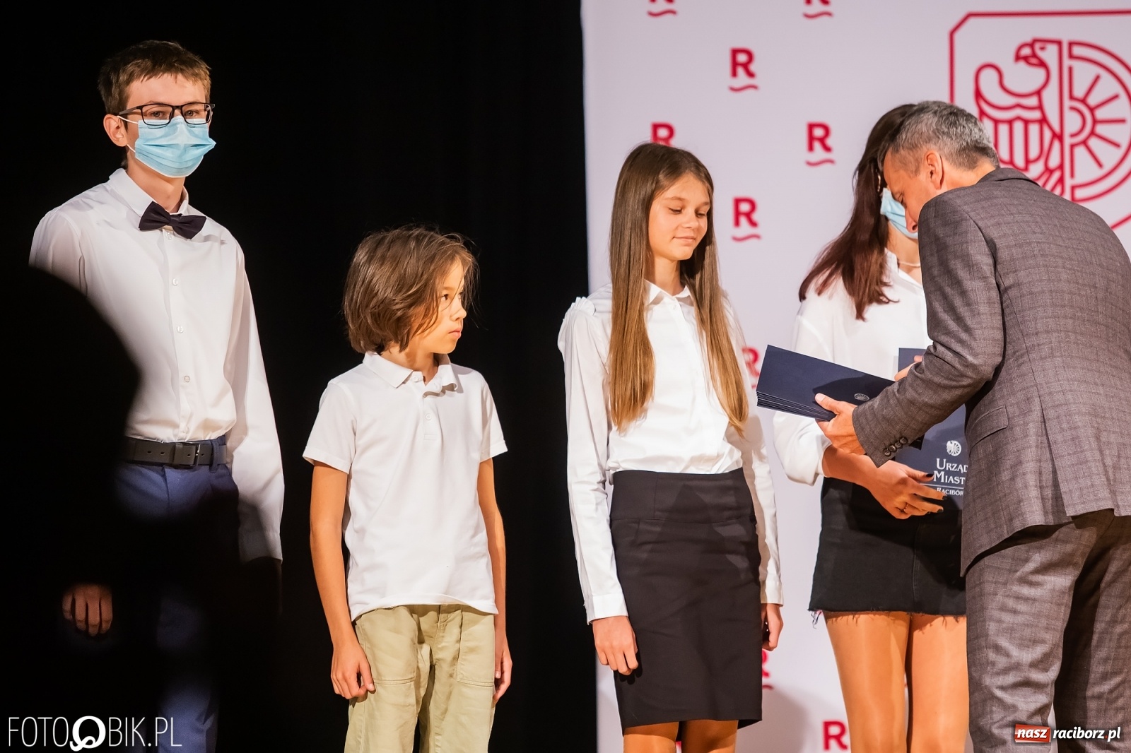 Zdjęcie w galerii na portalu naszraciborz.pl: Prymusi raciborskich szkół z dyplomami i nagrodami od prezydenta [FOTO i WIDEO] wiadomości z regionu