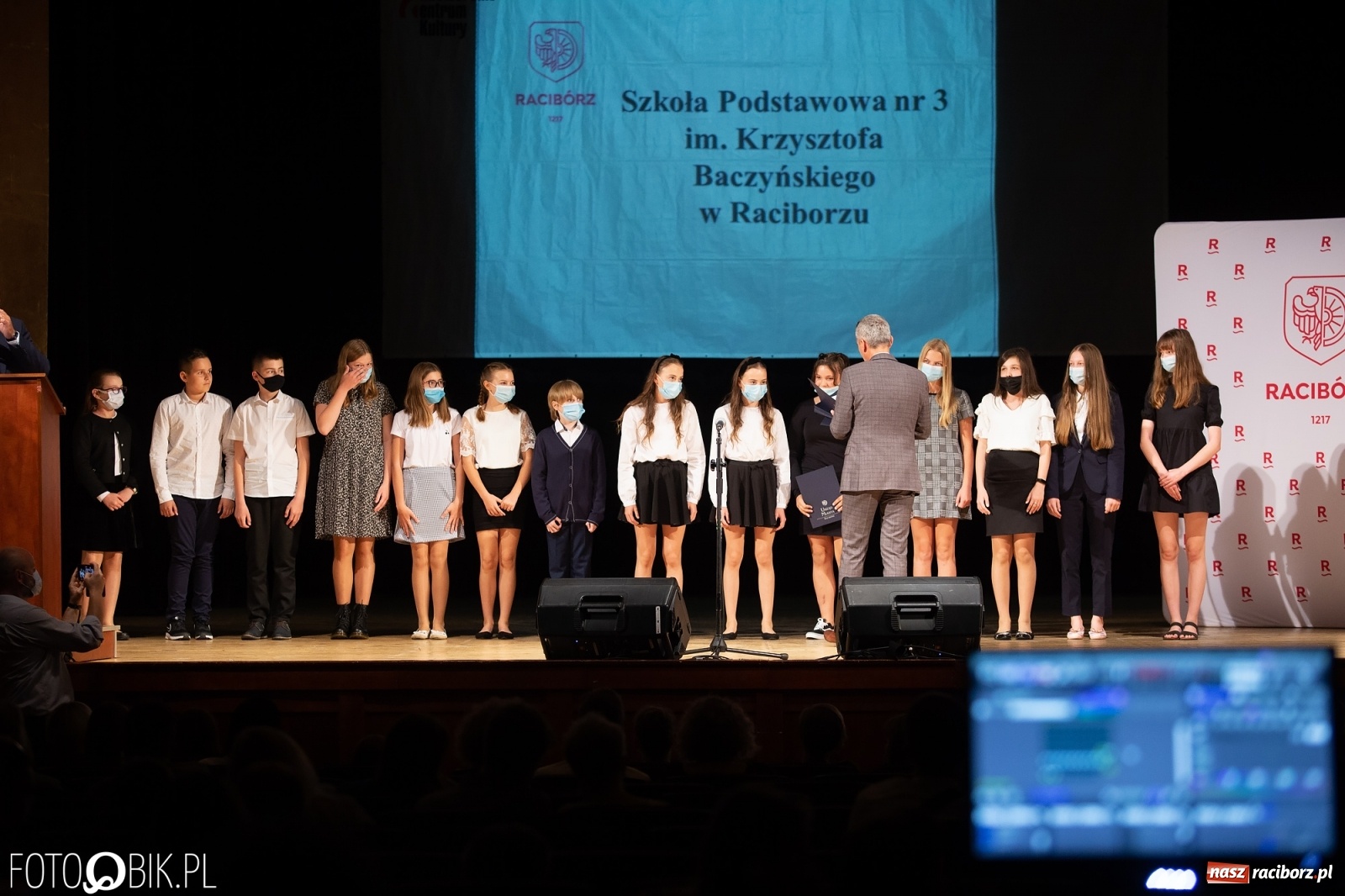 Zdjęcie w galerii na portalu naszraciborz.pl: Prymusi raciborskich szkół z dyplomami i nagrodami od prezydenta [FOTO i WIDEO] wiadomości z regionu