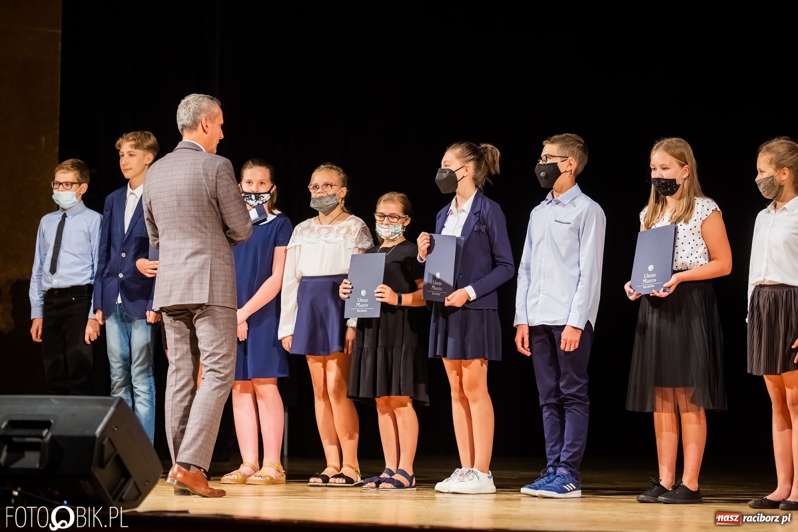 Zdjęcie w galerii na portalu naszraciborz.pl: Prymusi raciborskich szkół z dyplomami i nagrodami od prezydenta [FOTO i WIDEO] wiadomości z regionu