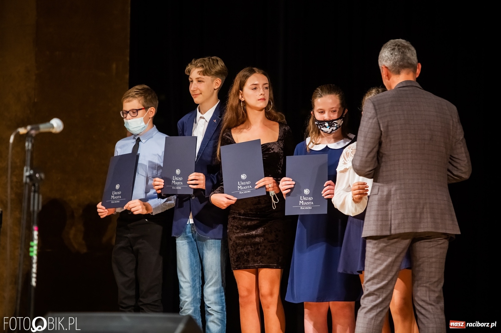 Zdjęcie w galerii na portalu naszraciborz.pl: Prymusi raciborskich szkół z dyplomami i nagrodami od prezydenta [FOTO i WIDEO] wiadomości z regionu