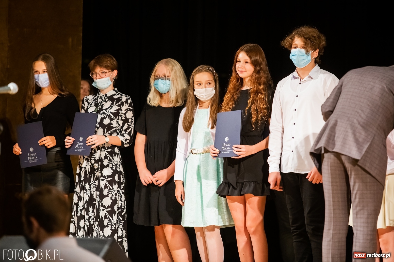 Zdjęcie w galerii na portalu naszraciborz.pl: Prymusi raciborskich szkół z dyplomami i nagrodami od prezydenta [FOTO i WIDEO] wiadomości z regionu