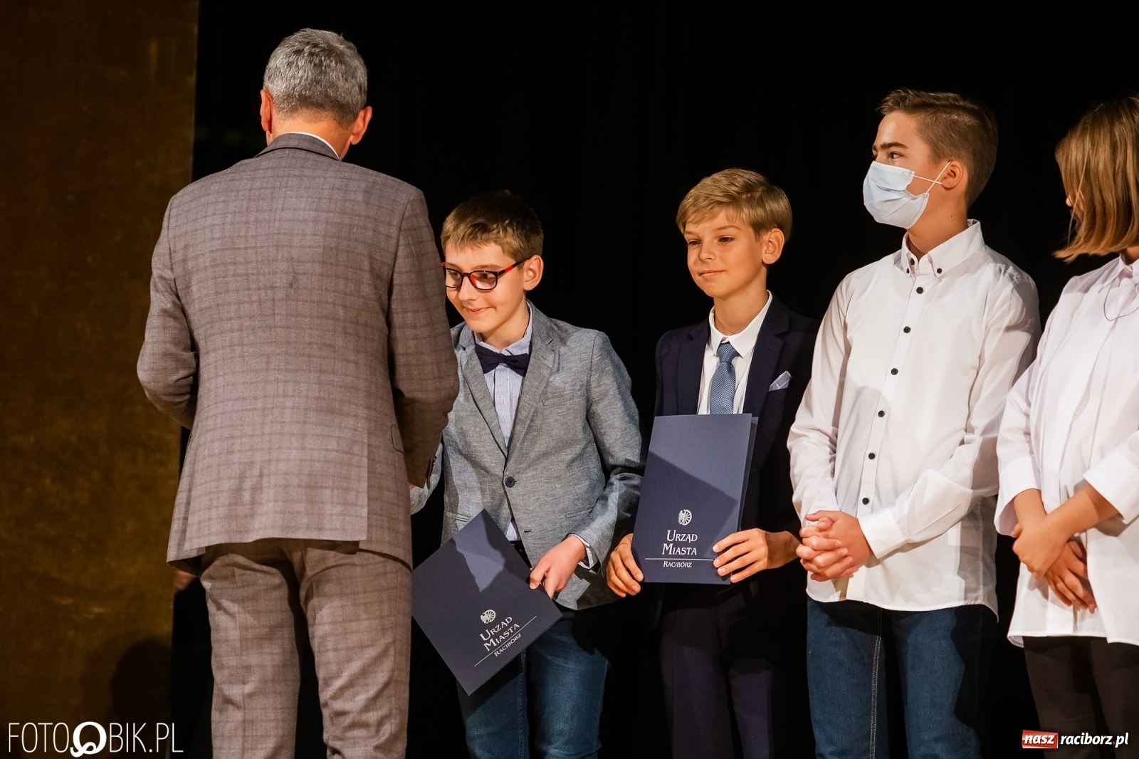 Zdjęcie w galerii na portalu naszraciborz.pl: Prymusi raciborskich szkół z dyplomami i nagrodami od prezydenta [FOTO i WIDEO] wiadomości z regionu