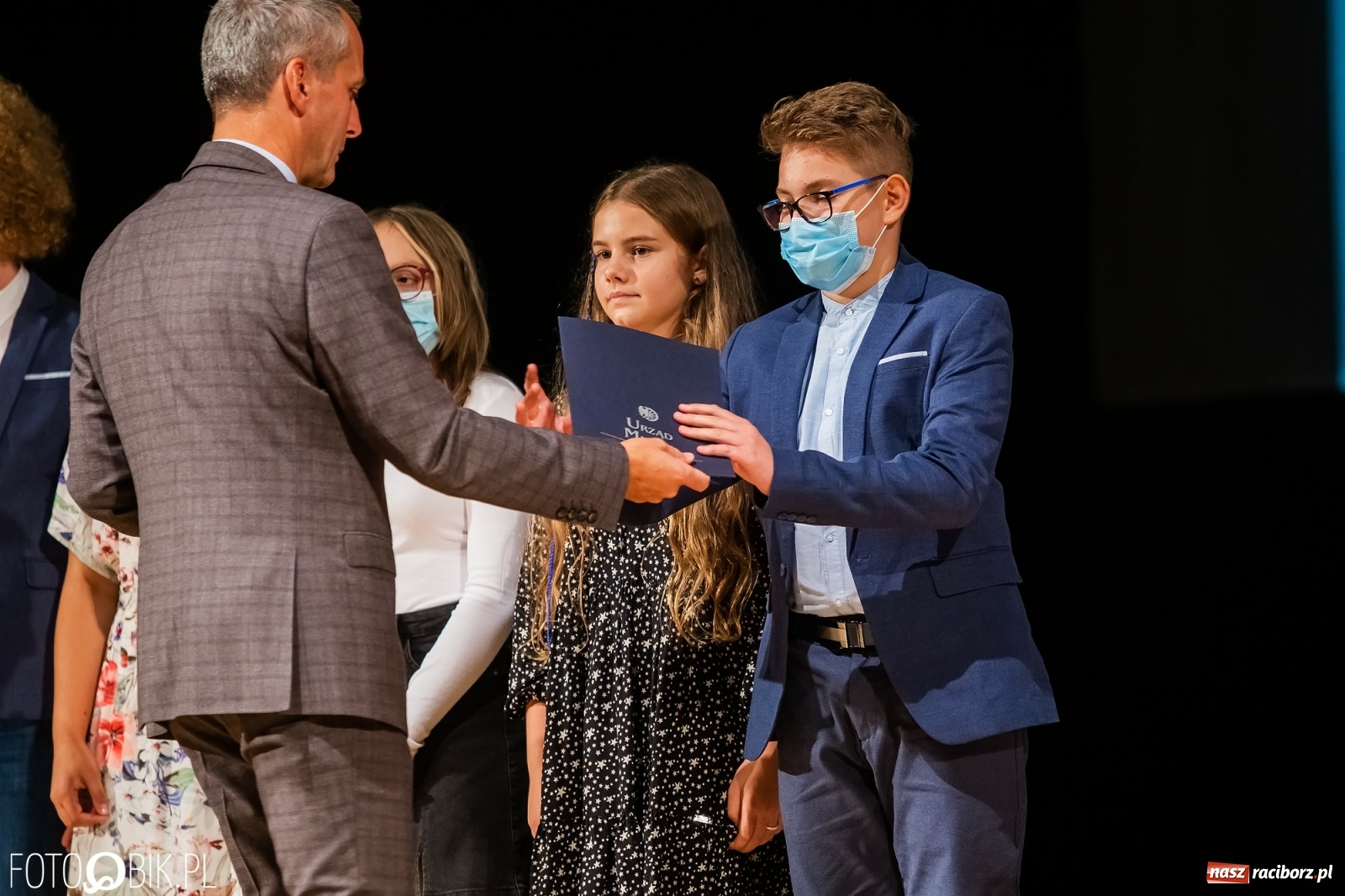 Zdjęcie w galerii na portalu naszraciborz.pl: Prymusi raciborskich szkół z dyplomami i nagrodami od prezydenta [FOTO i WIDEO] wiadomości z regionu