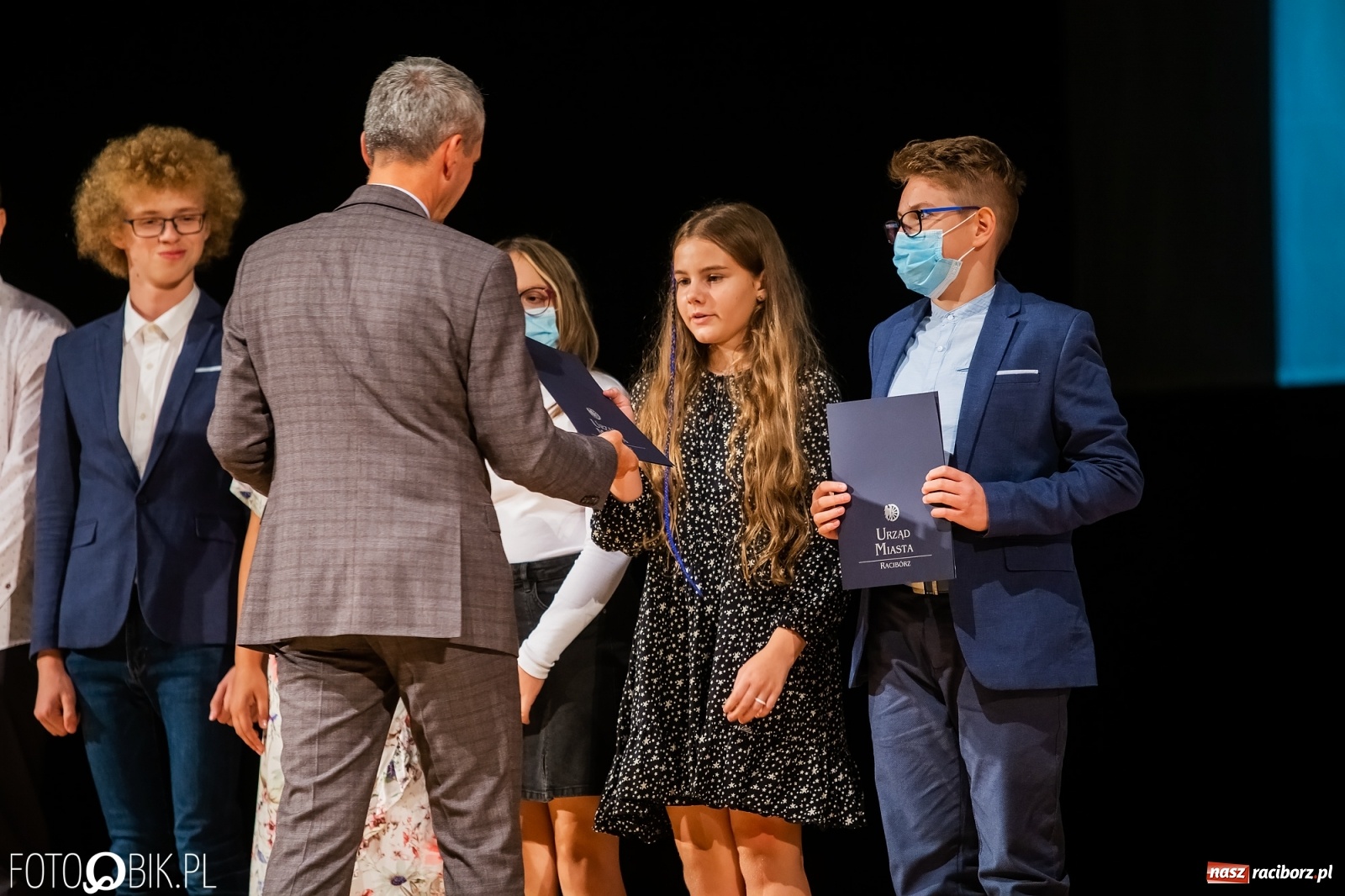 Zdjęcie w galerii na portalu naszraciborz.pl: Prymusi raciborskich szkół z dyplomami i nagrodami od prezydenta [FOTO i WIDEO] wiadomości z regionu