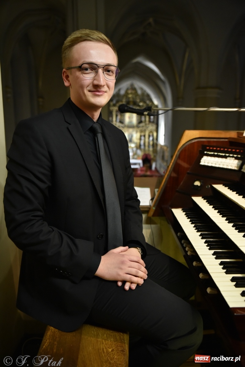 Zdjęcie w galerii na portalu naszraciborz.pl: Koncert organowy Marcina Knury i Mariusza Wyciska [FOTO i WIDEO] wiadomości z regionu