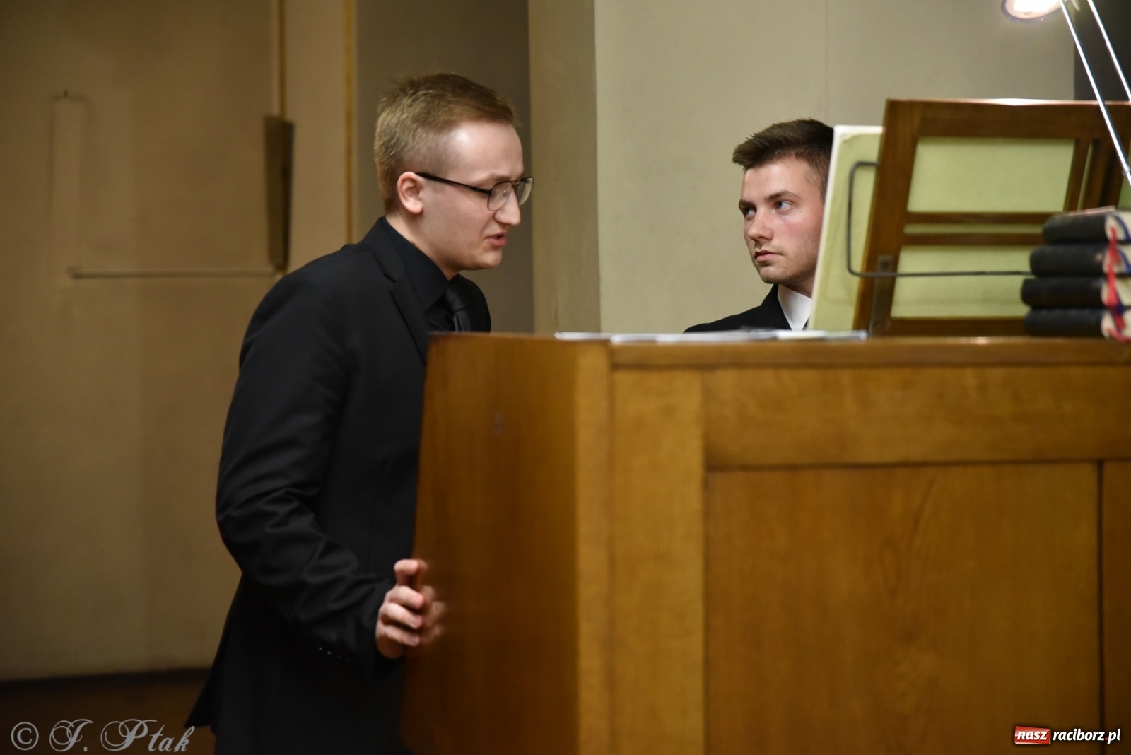 Zdjęcie w galerii na portalu naszraciborz.pl: Koncert organowy Marcina Knury i Mariusza Wyciska [FOTO i WIDEO] wiadomości z regionu