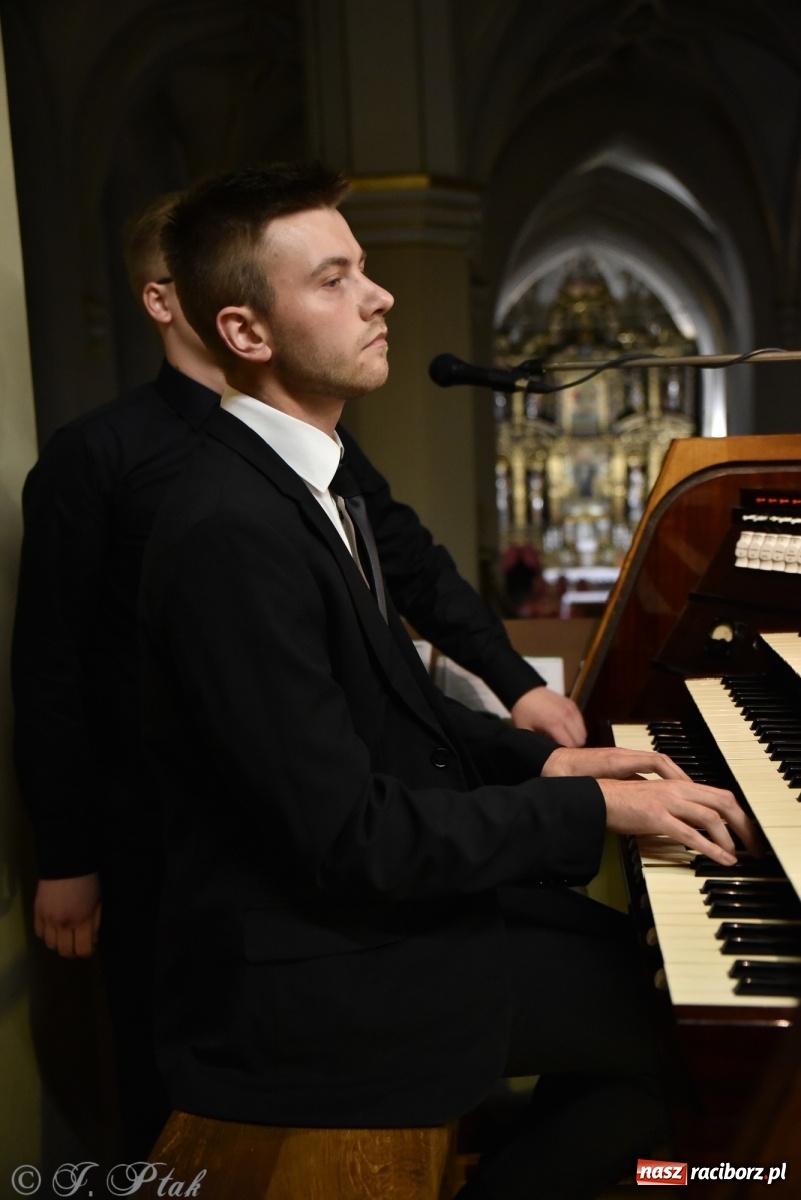 Zdjęcie w galerii na portalu naszraciborz.pl: Koncert organowy Marcina Knury i Mariusza Wyciska [FOTO i WIDEO] wiadomości z regionu