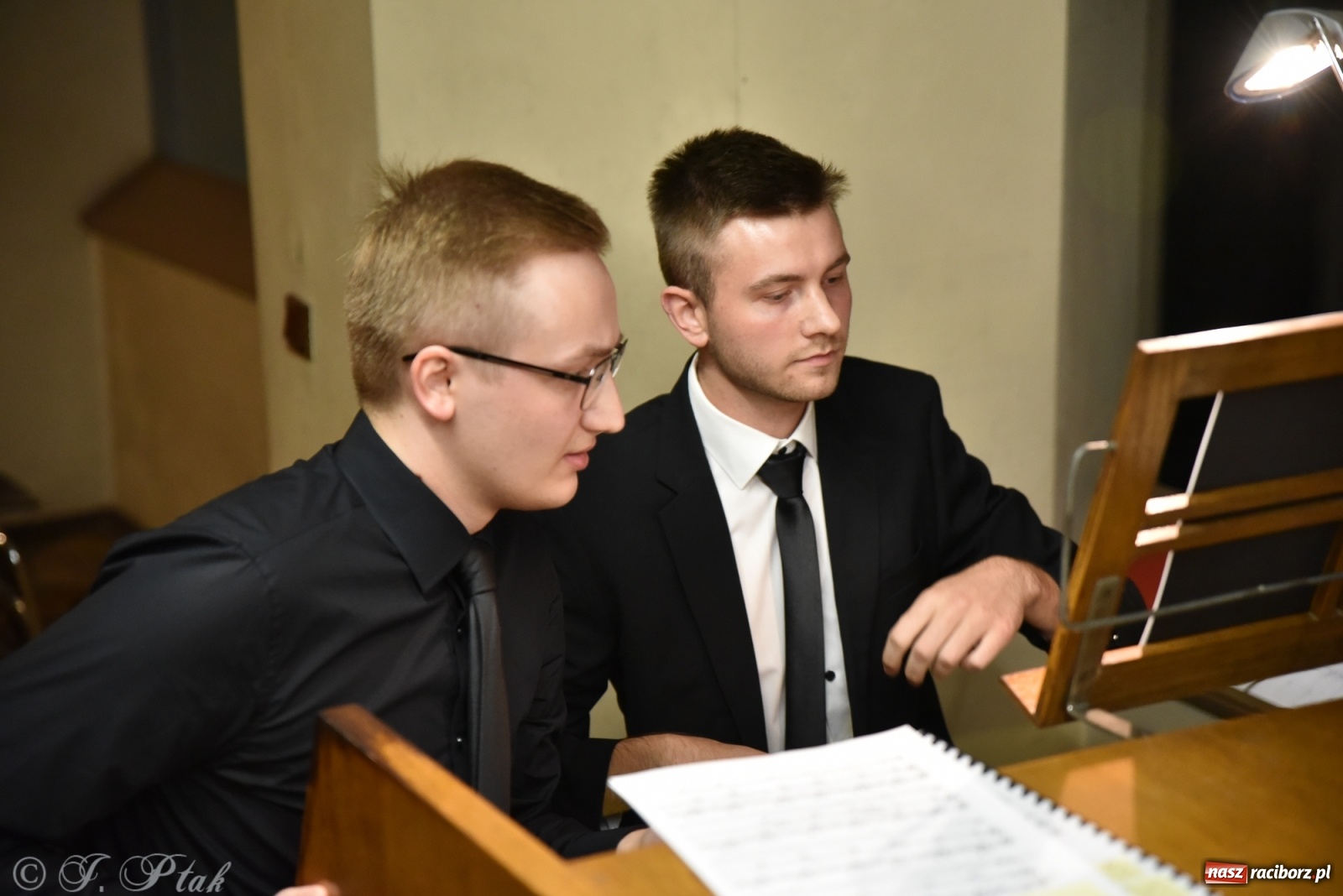 Zdjęcie w galerii na portalu naszraciborz.pl: Koncert organowy Marcina Knury i Mariusza Wyciska [FOTO i WIDEO] wiadomości z regionu