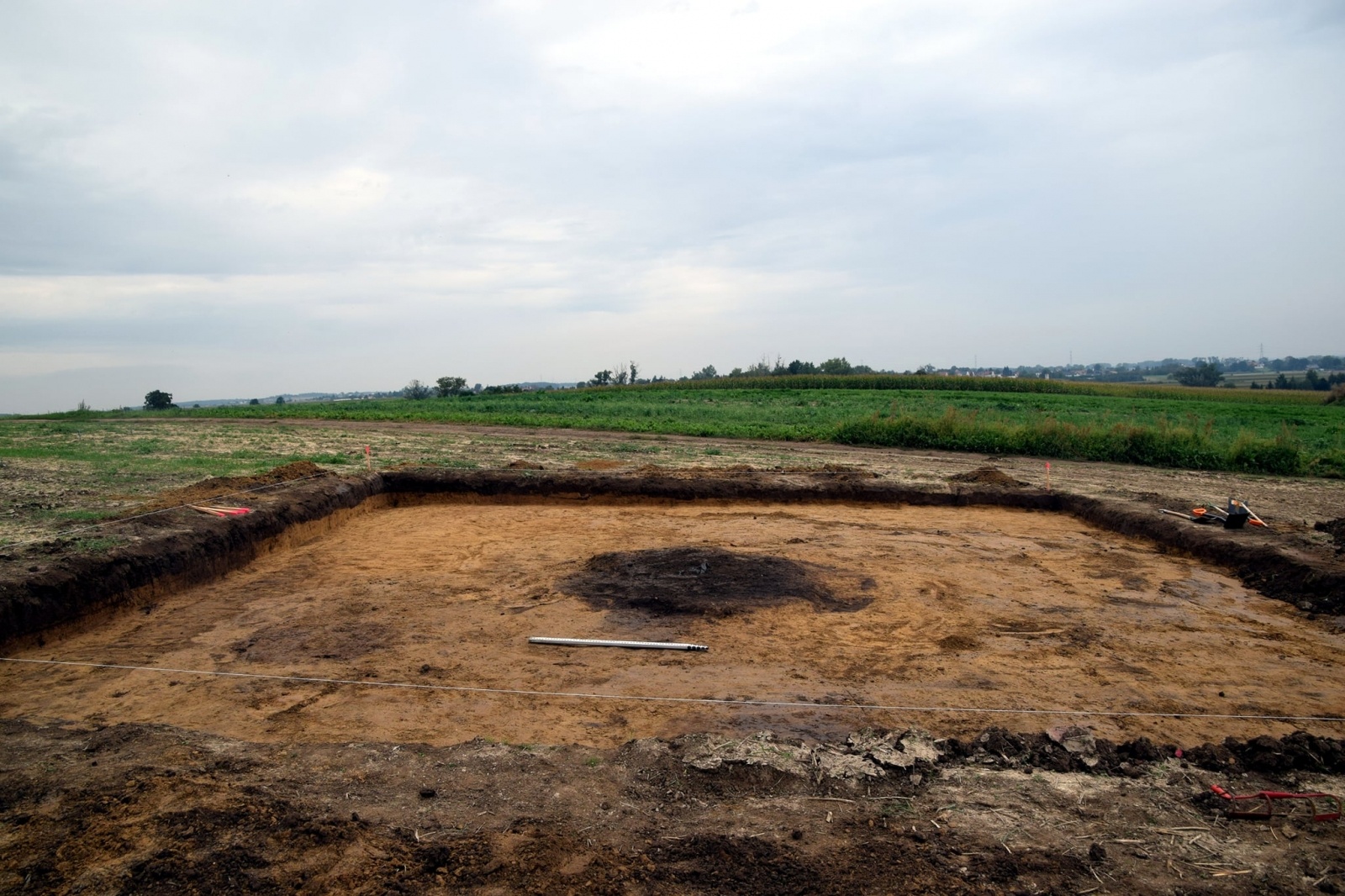 Zdjęcie w galerii na portalu naszraciborz.pl: Na Starej Wsi odnaleziono prehistoryczny pochówek wiadomości z regionu