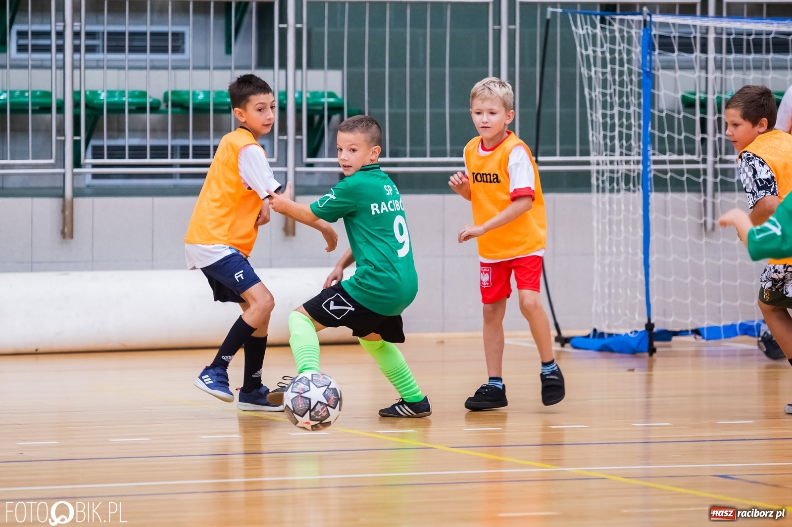 Zdjęcie w galerii na portalu naszraciborz.pl: Piłkarska rywalizacja na jubileusz raciborskiej Unii [FOTO] wiadomości z regionu