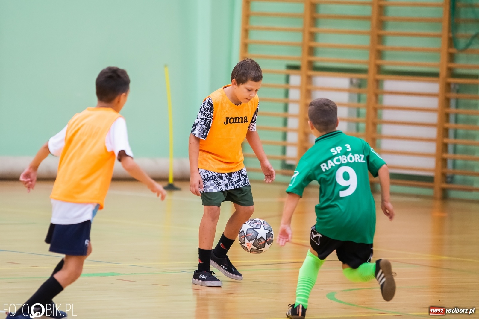Zdjęcie w galerii na portalu naszraciborz.pl: Piłkarska rywalizacja na jubileusz raciborskiej Unii [FOTO] wiadomości z regionu