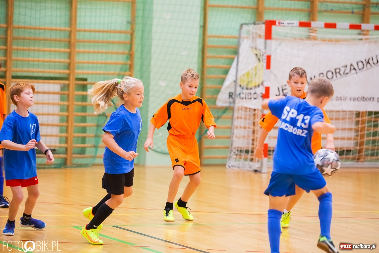 Zdjęcie w galerii na portalu naszraciborz.pl: Piłkarska rywalizacja na jubileusz raciborskiej Unii [FOTO] wiadomości z regionu