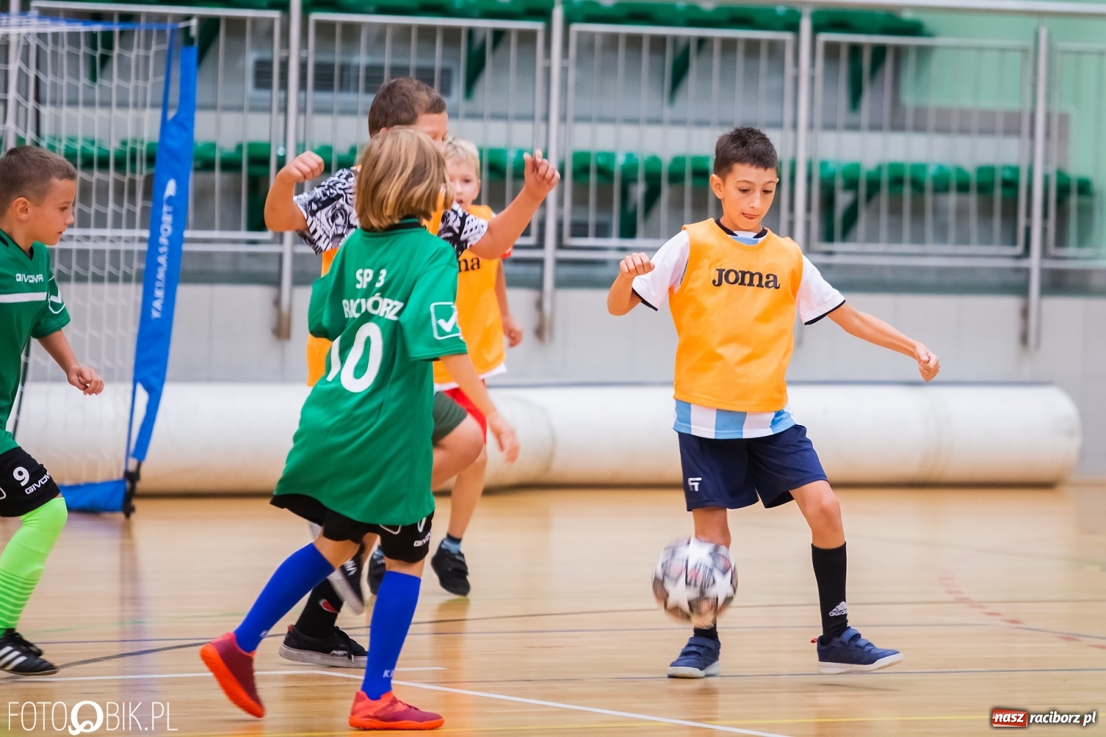 Zdjęcie w galerii na portalu naszraciborz.pl: Piłkarska rywalizacja na jubileusz raciborskiej Unii [FOTO] wiadomości z regionu
