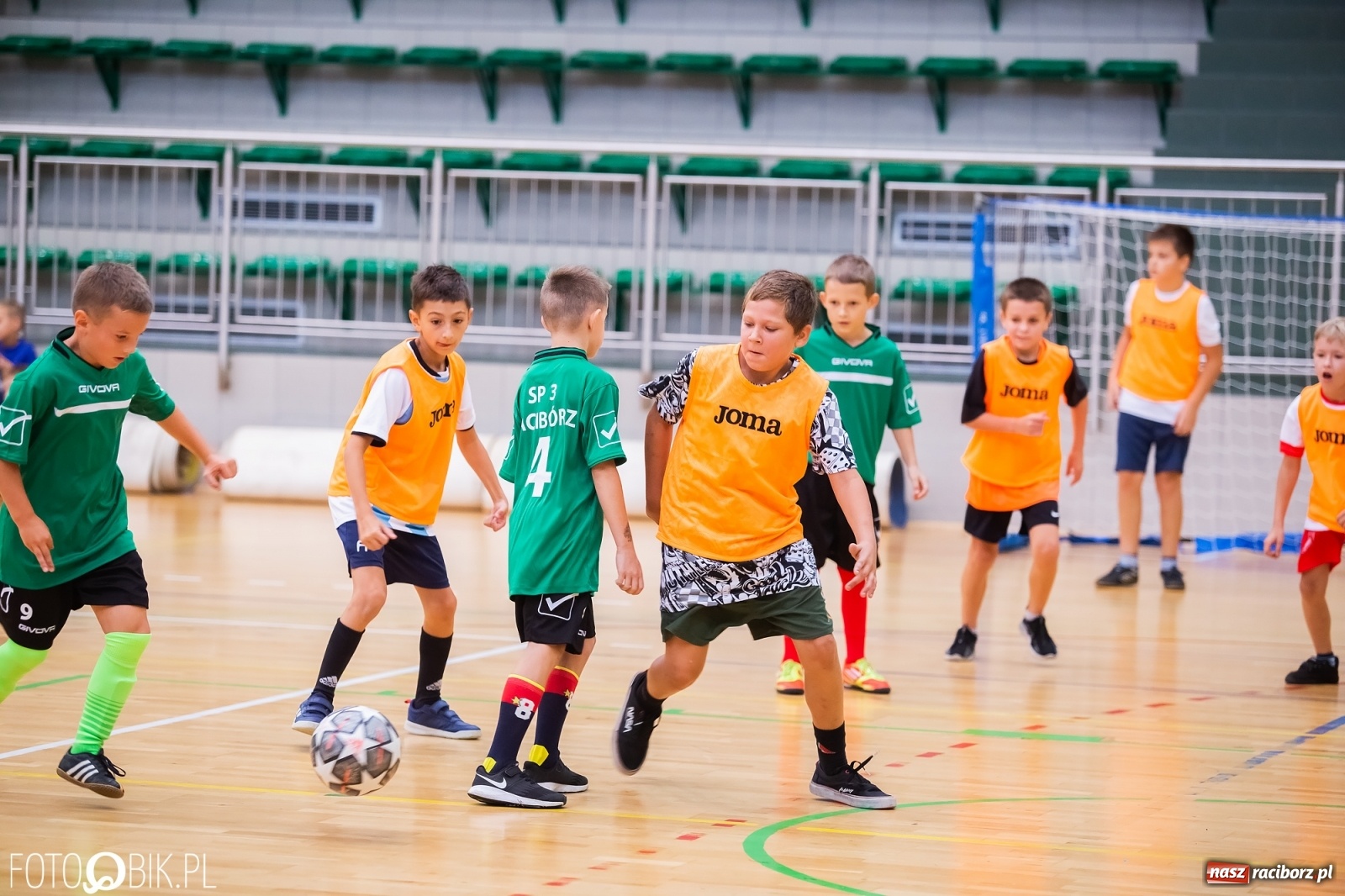 Zdjęcie w galerii na portalu naszraciborz.pl: Piłkarska rywalizacja na jubileusz raciborskiej Unii [FOTO] wiadomości z regionu