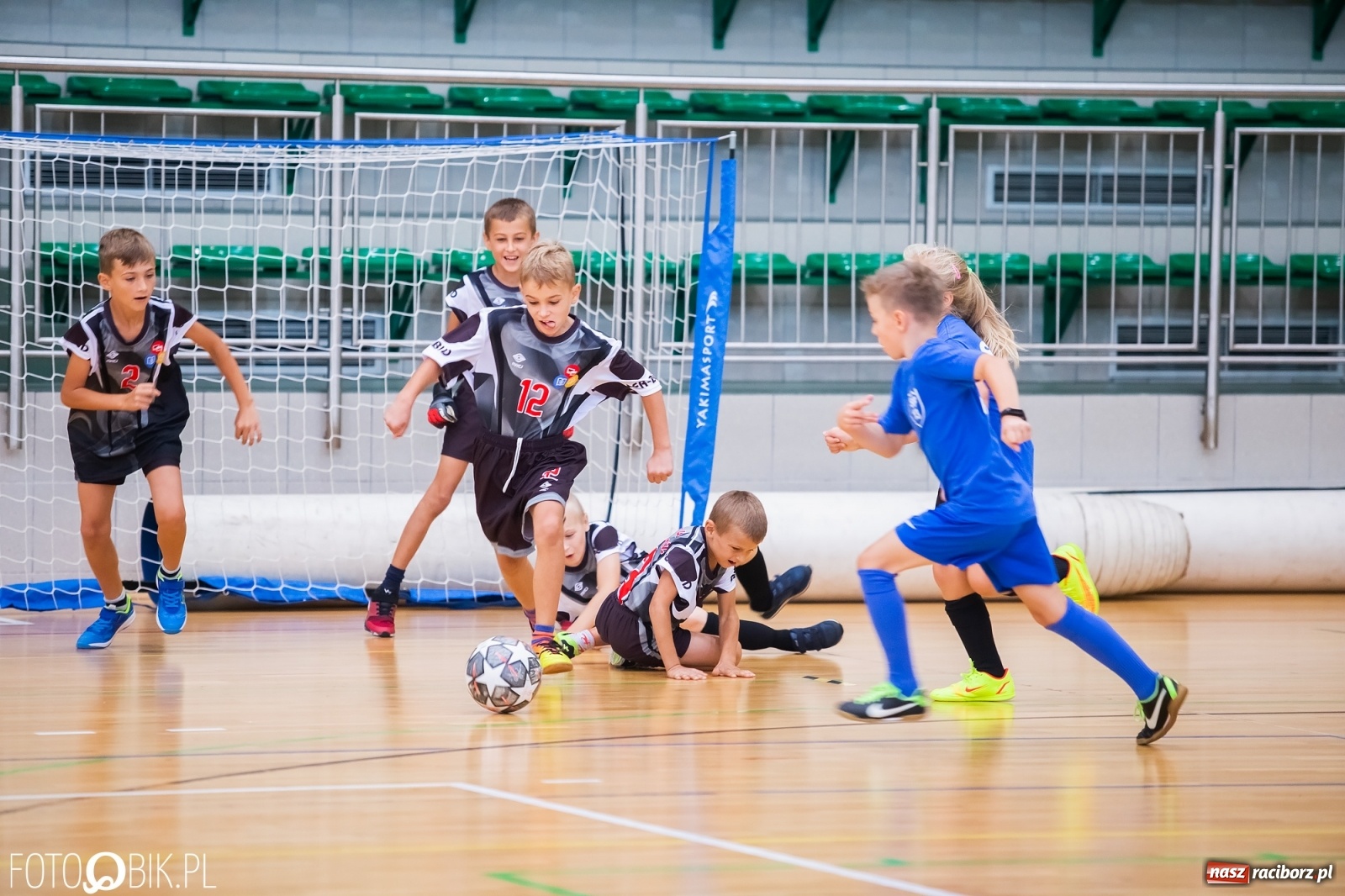 Zdjęcie w galerii na portalu naszraciborz.pl: Piłkarska rywalizacja na jubileusz raciborskiej Unii [FOTO] wiadomości z regionu