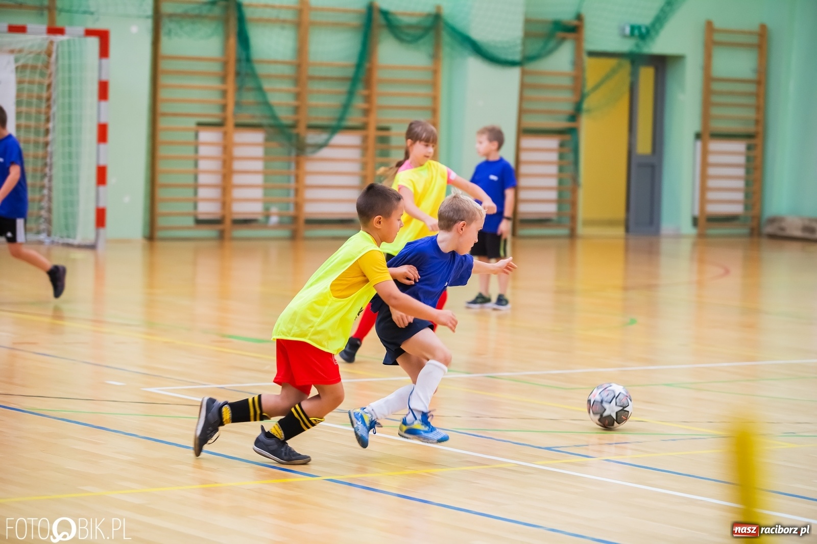 Zdjęcie w galerii na portalu naszraciborz.pl: Piłkarska rywalizacja na jubileusz raciborskiej Unii [FOTO] wiadomości z regionu