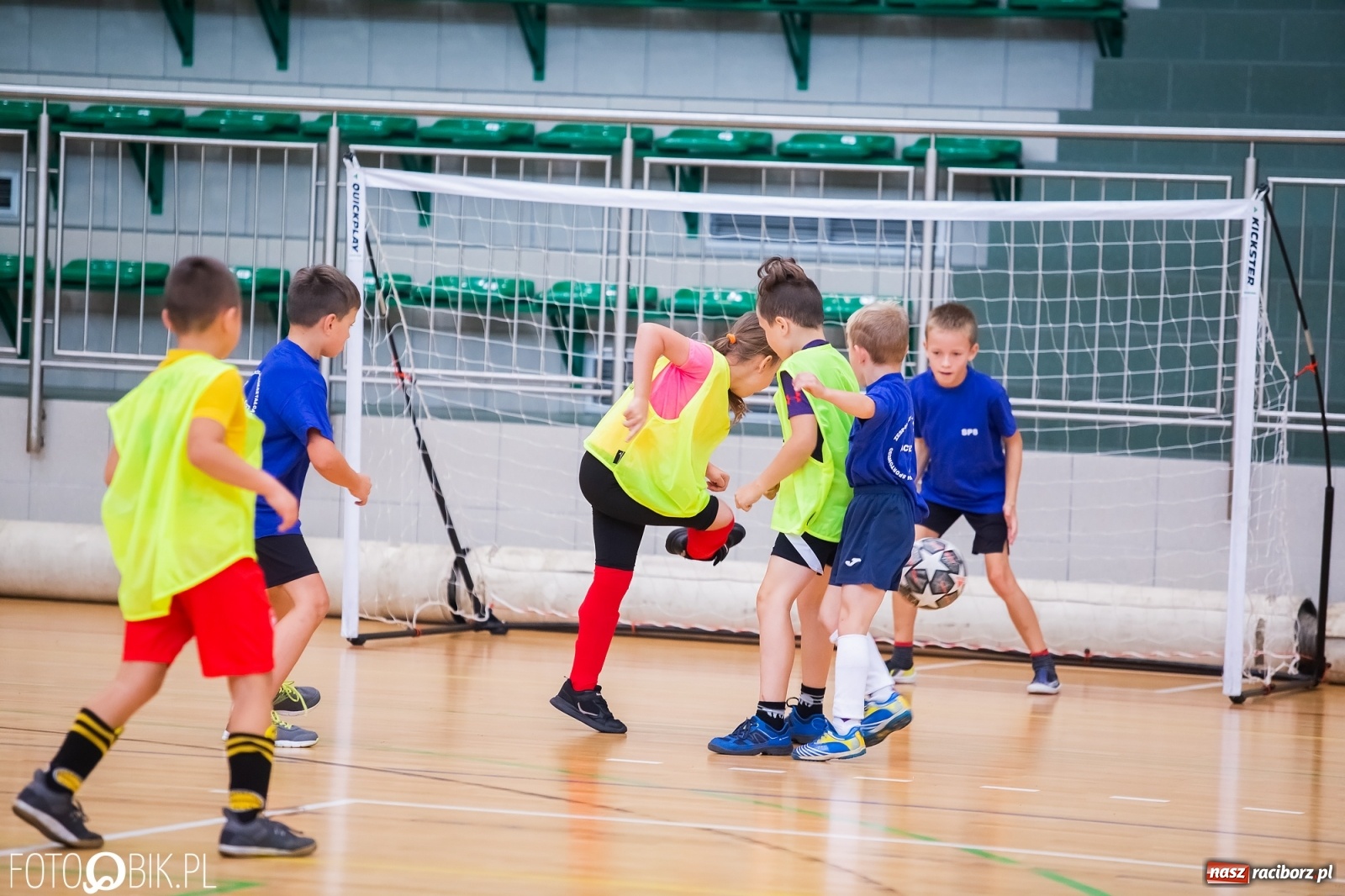 Zdjęcie w galerii na portalu naszraciborz.pl: Piłkarska rywalizacja na jubileusz raciborskiej Unii [FOTO] wiadomości z regionu