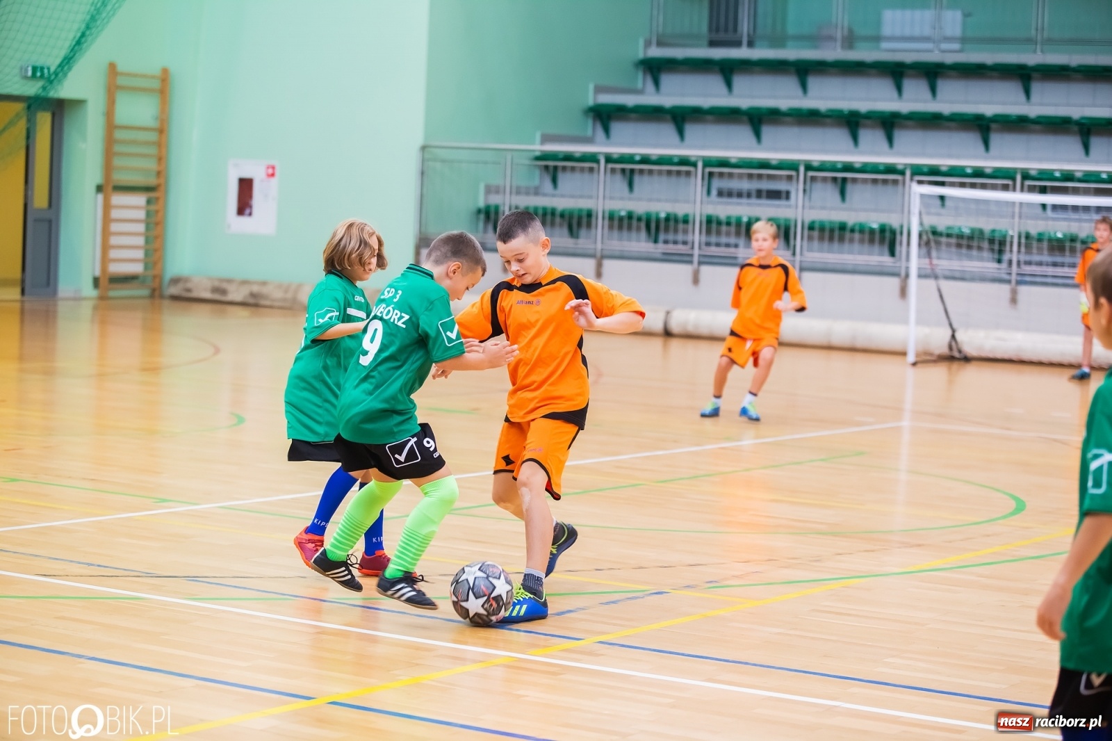 Zdjęcie w galerii na portalu naszraciborz.pl: Piłkarska rywalizacja na jubileusz raciborskiej Unii [FOTO] wiadomości z regionu