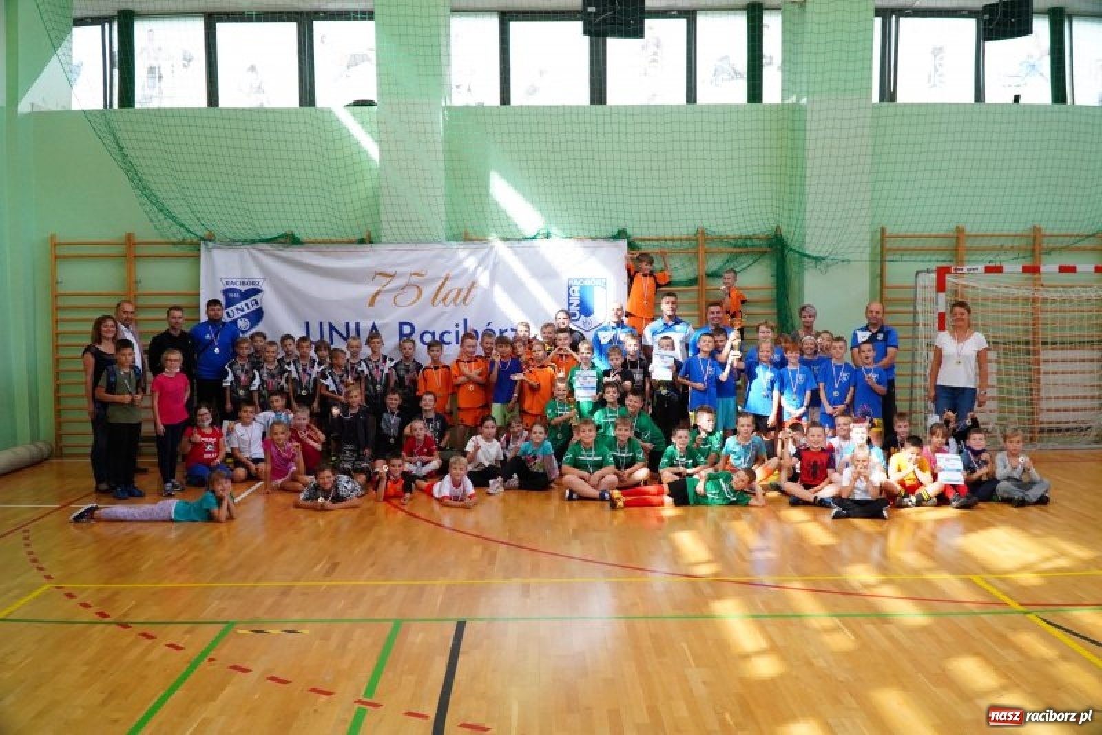 Zdjęcie w galerii na portalu naszraciborz.pl: Piłkarska rywalizacja na jubileusz raciborskiej Unii [FOTO] wiadomości z regionu