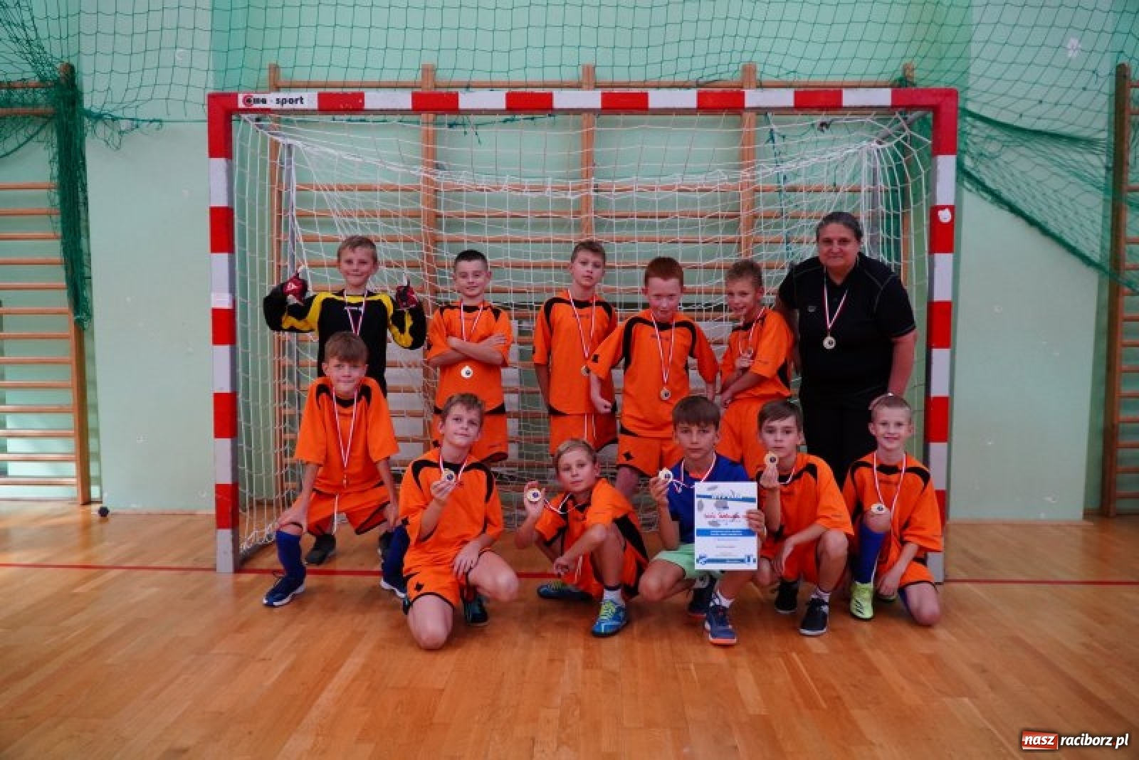 Zdjęcie w galerii na portalu naszraciborz.pl: Piłkarska rywalizacja na jubileusz raciborskiej Unii [FOTO] wiadomości z regionu